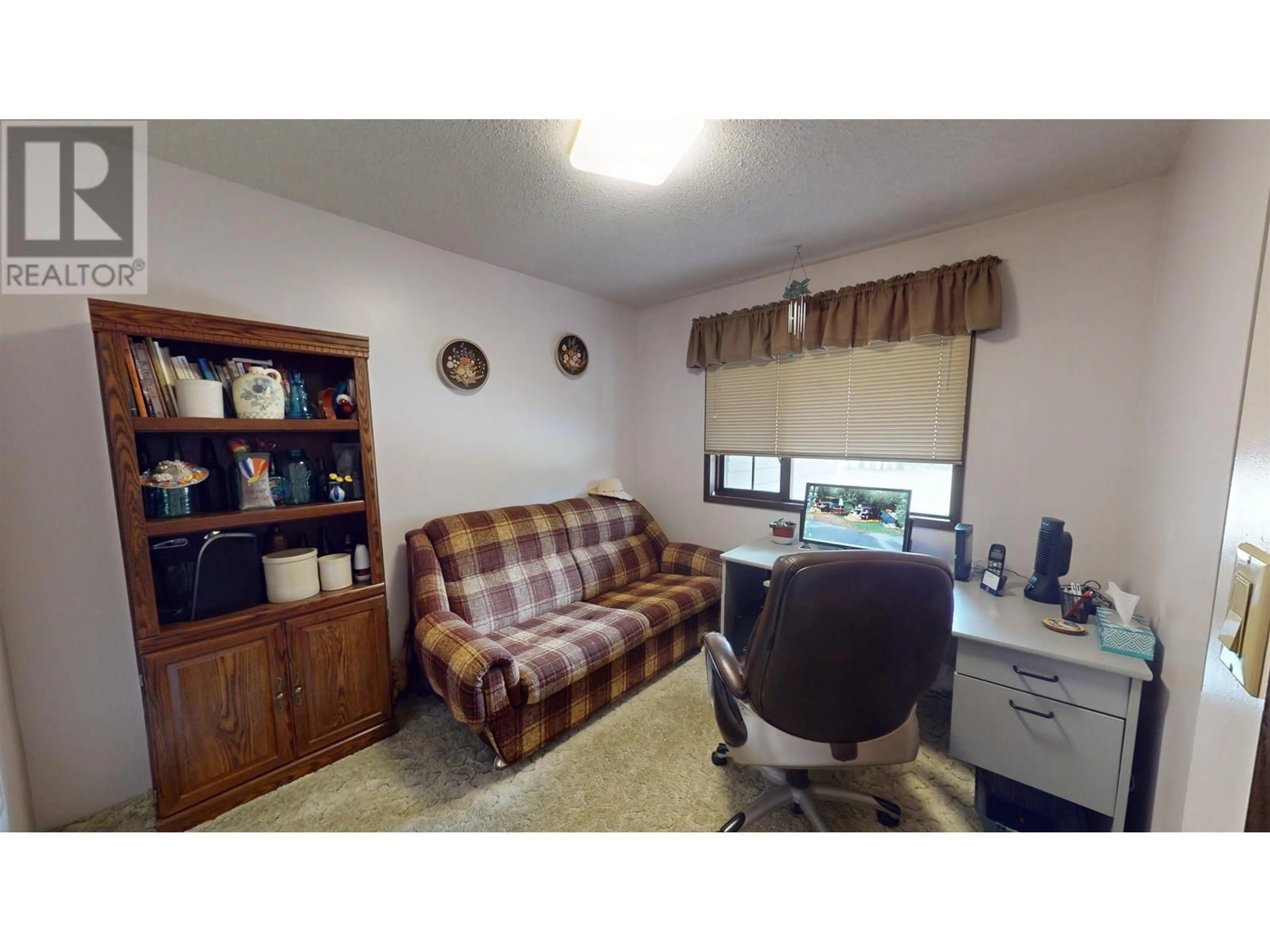 A pic of a room for 1920 VRIEND ROAD, Houston British Columbia V0J1Z1