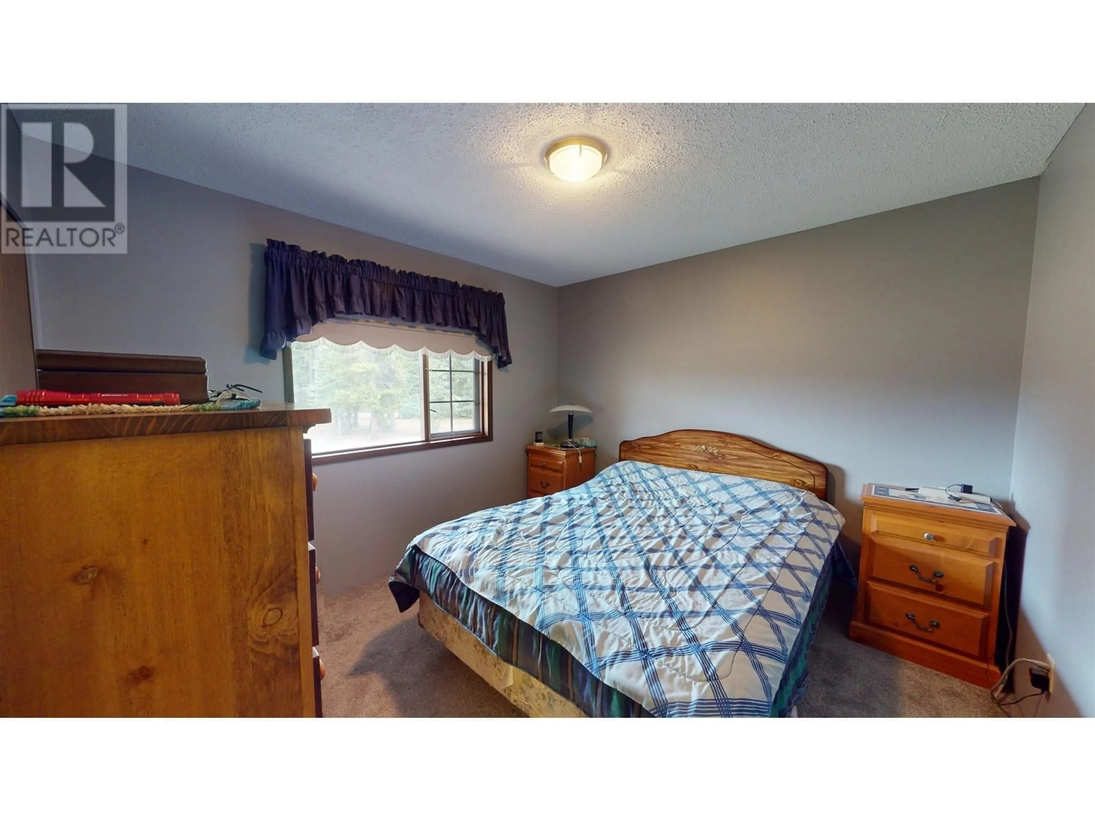 A pic of a room for 1920 VRIEND ROAD, Houston British Columbia V0J1Z1