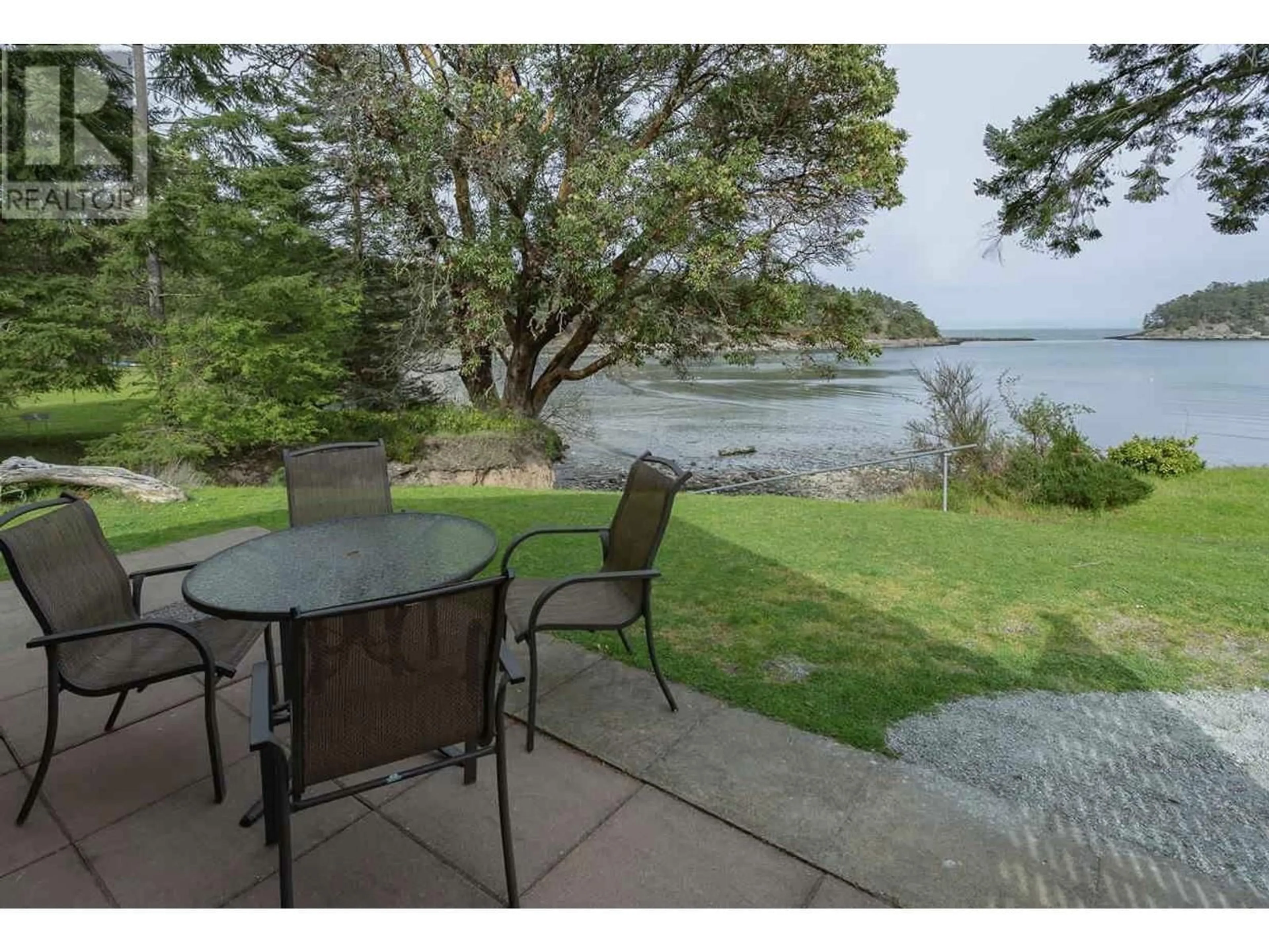 Patio for 105D 494 ARBUTUS DRIVE, Mayne Island British Columbia V0N2J1