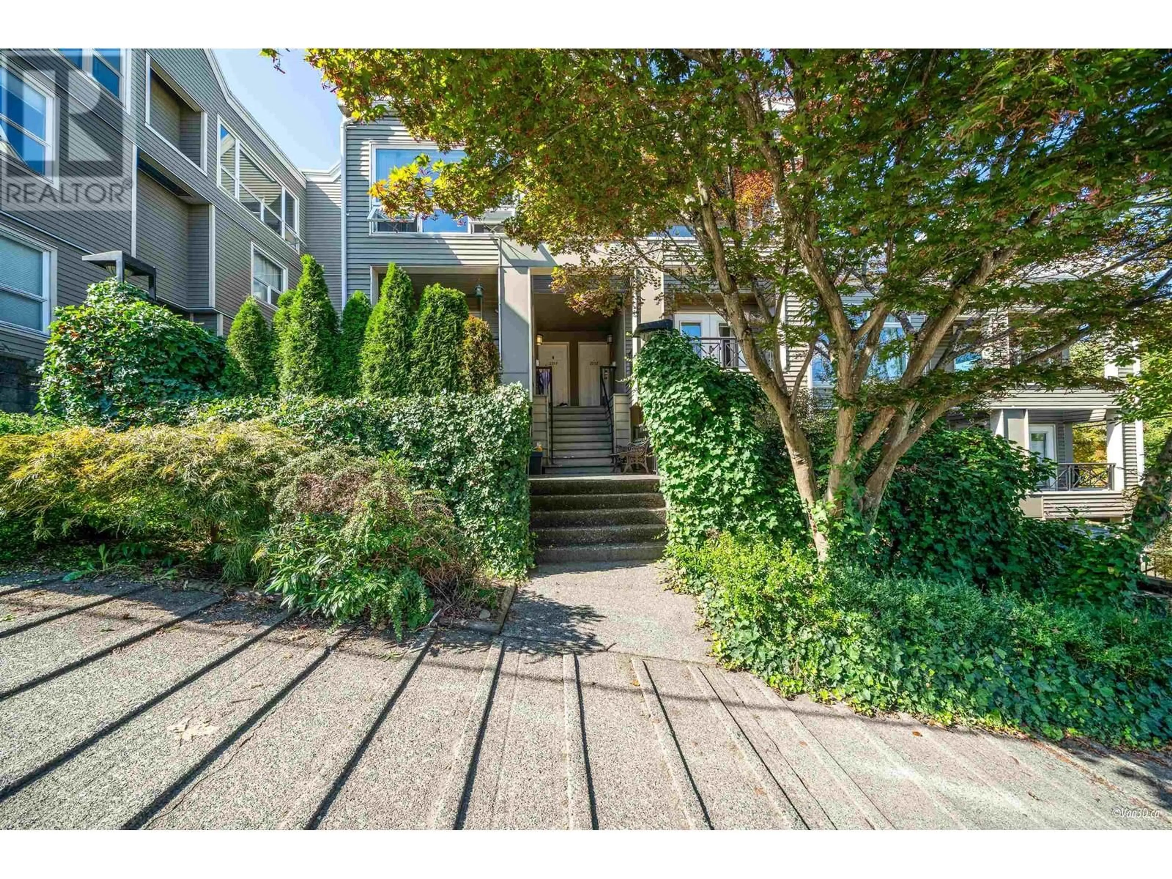 A pic from exterior of the house or condo, the street view for 2209 ALDER STREET, Vancouver British Columbia V6H2R8