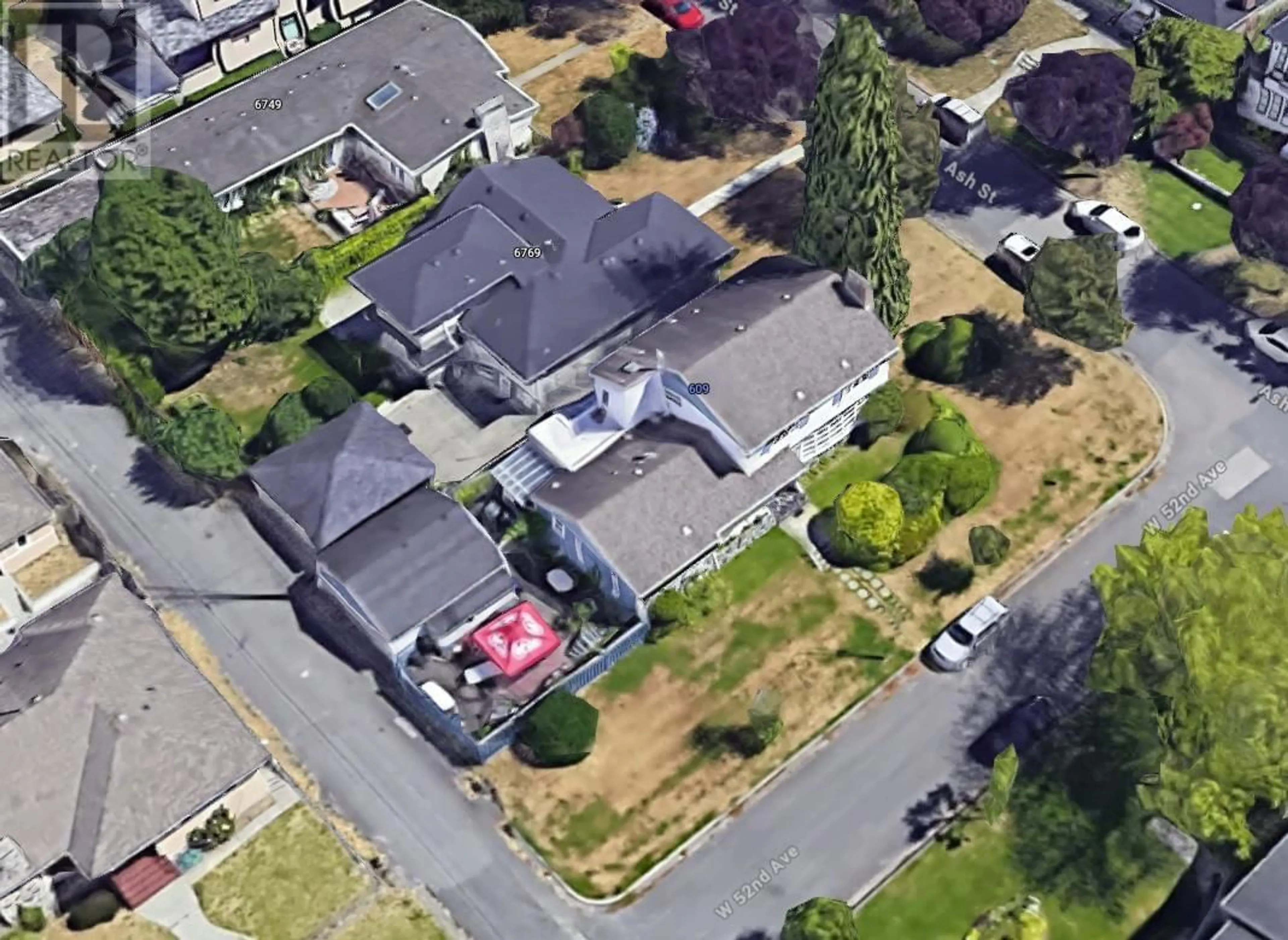 Frontside or backside of a home, the street view for 609 W 52ND AVENUE, Vancouver British Columbia V6P1G3