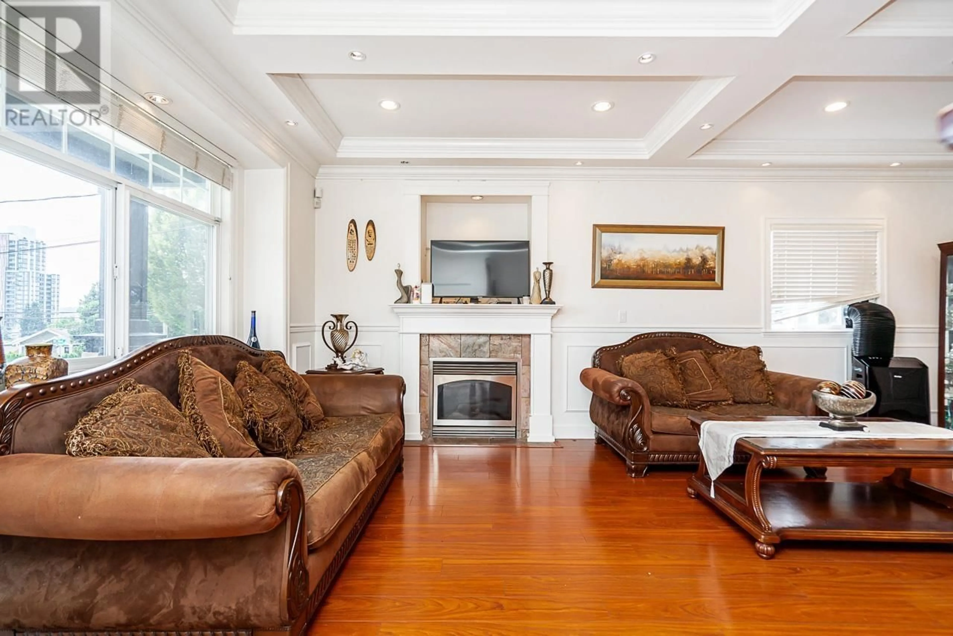 Living room, wood floors for 953A ALDERSON AVENUE, Coquitlam British Columbia V3K1V7