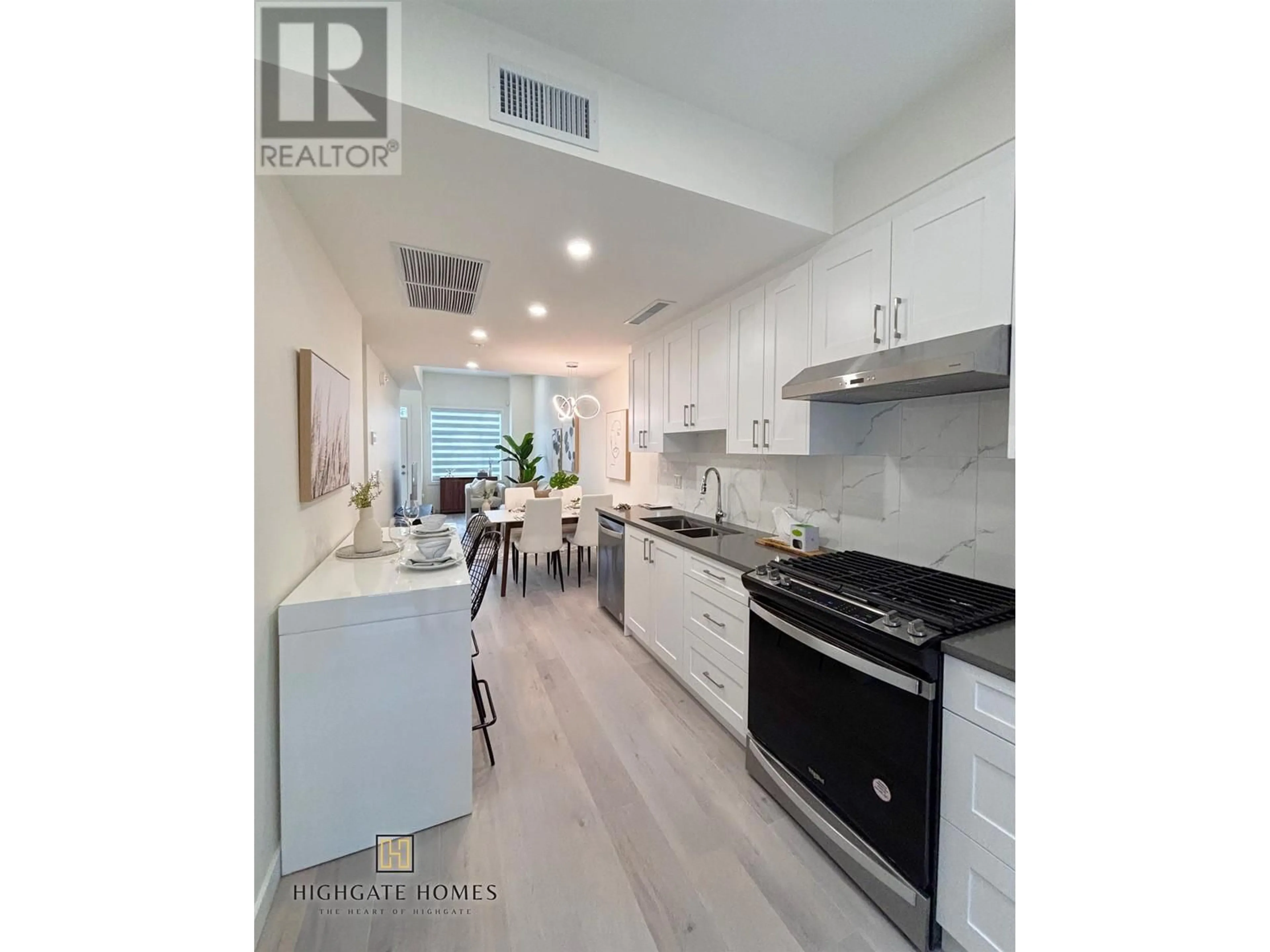 Open concept kitchen, ceramic/tile floor for 11 - 6929 BALMORAL STREET, Burnaby British Columbia V5E0C7
