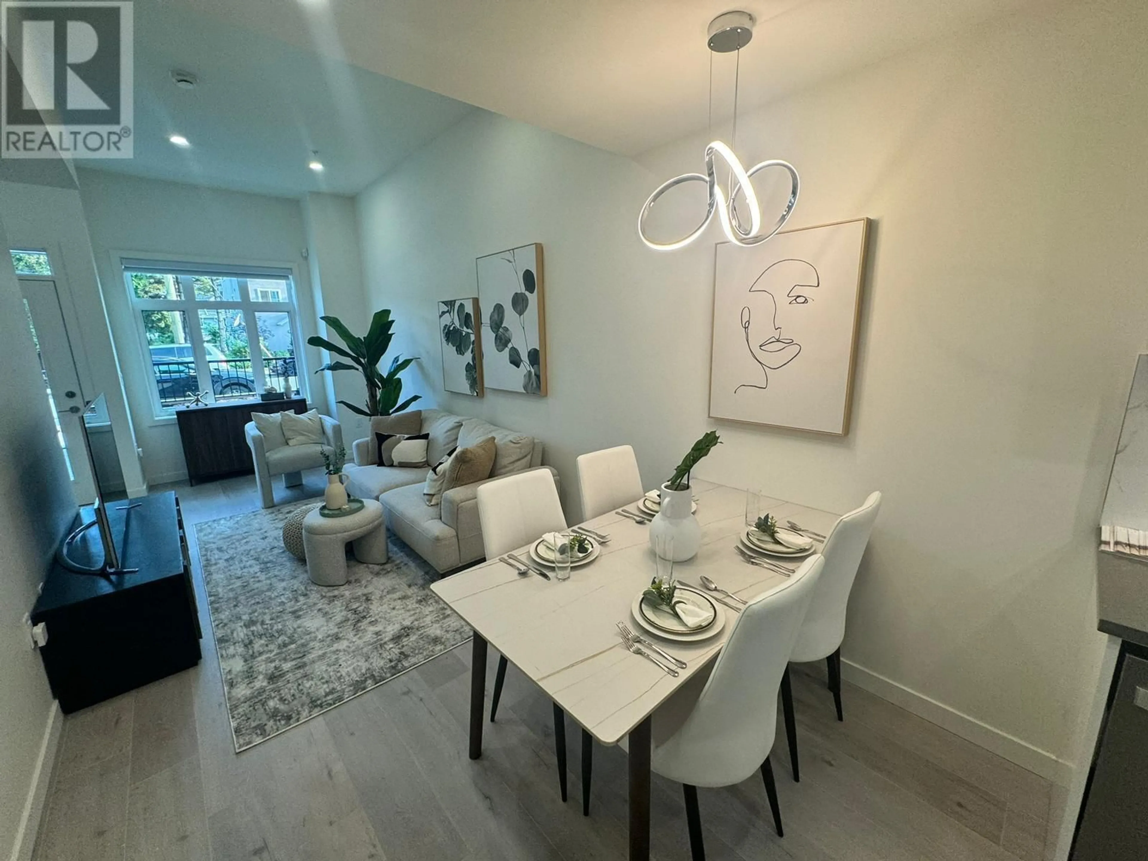 Dining room, wood floors, cottage for 11 6929 BALMORAL STREET, Burnaby British Columbia V5E0C7