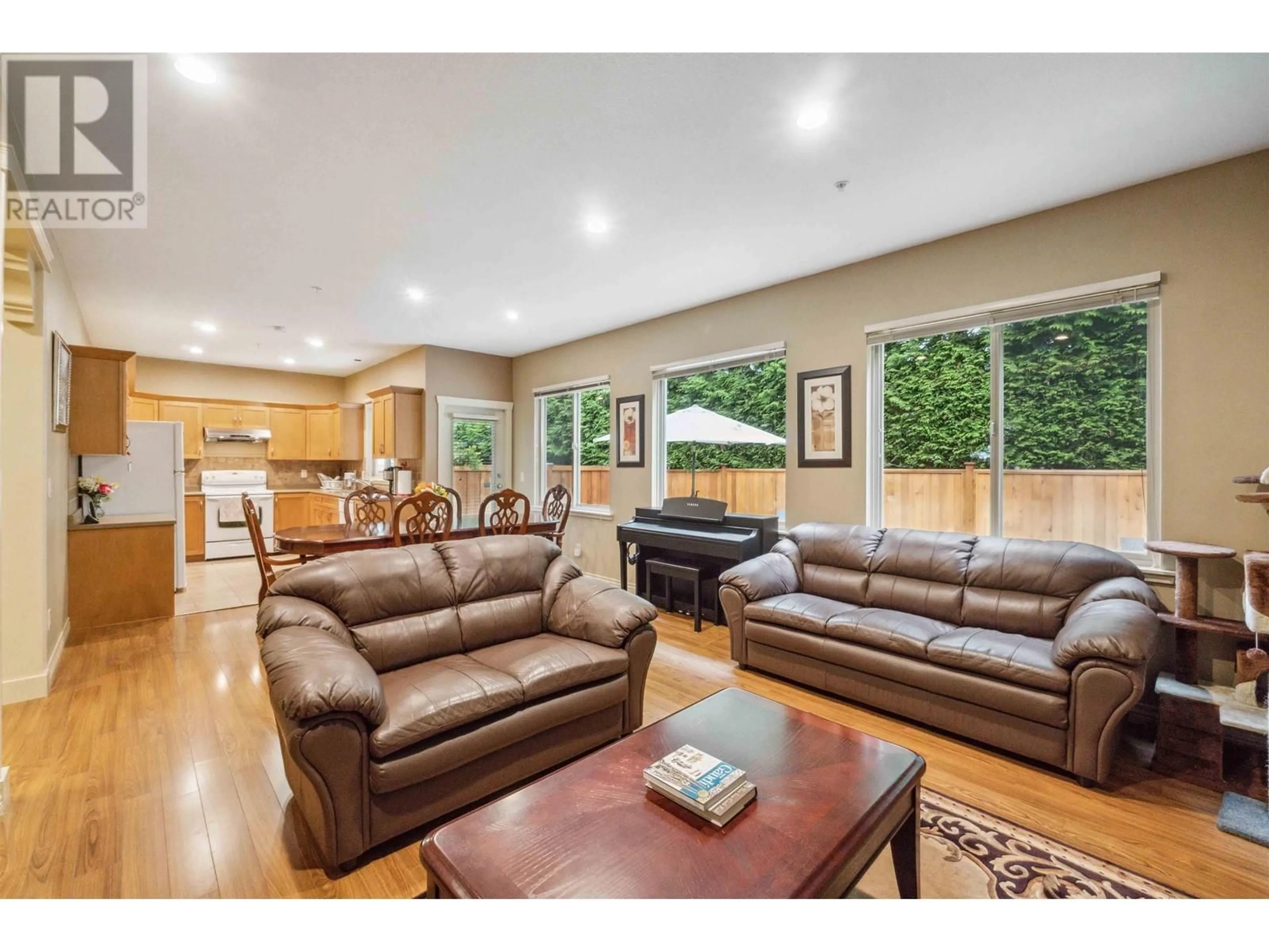 Living room, wood floors for 12168 MCMYN AVENUE, Pitt Meadows British Columbia V3Y2S4