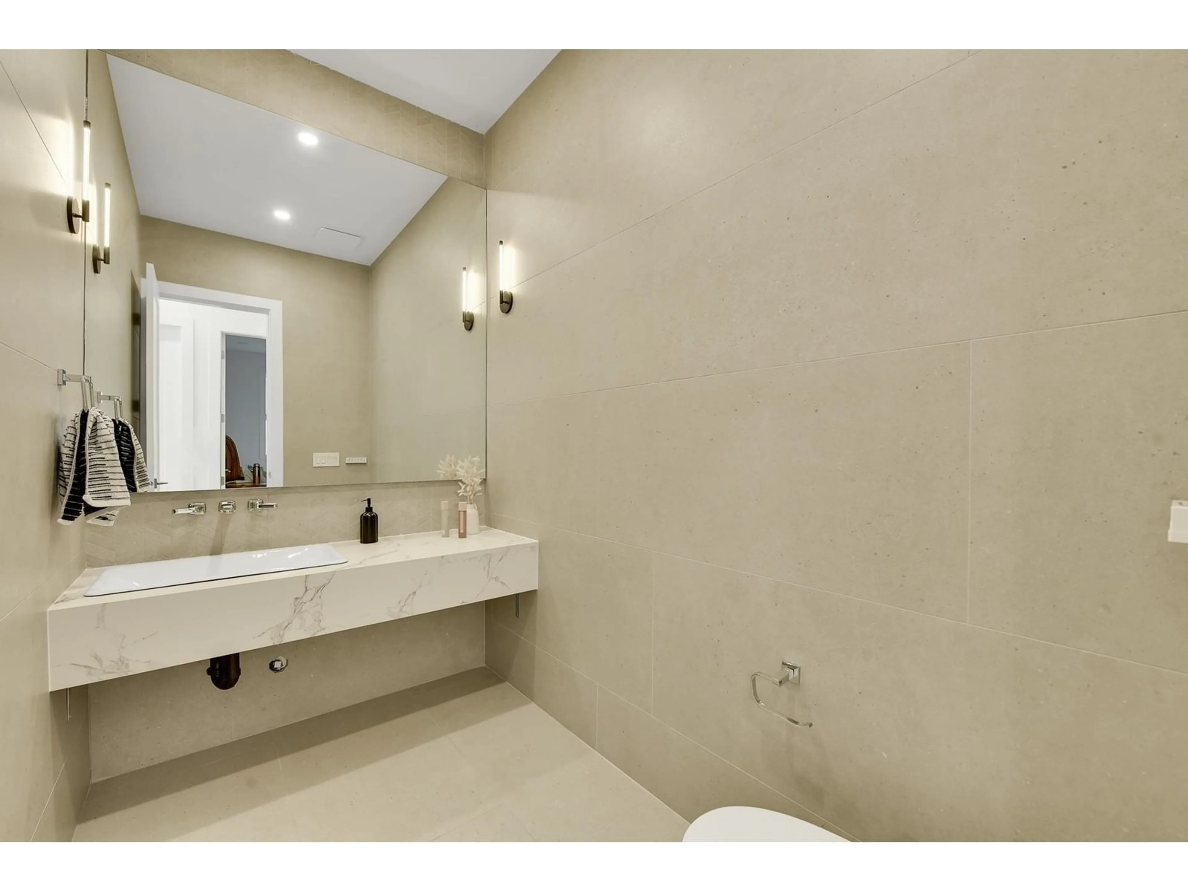 Standard bathroom, ceramic floors for 5833 180 STREET, Surrey British Columbia V3S4L2