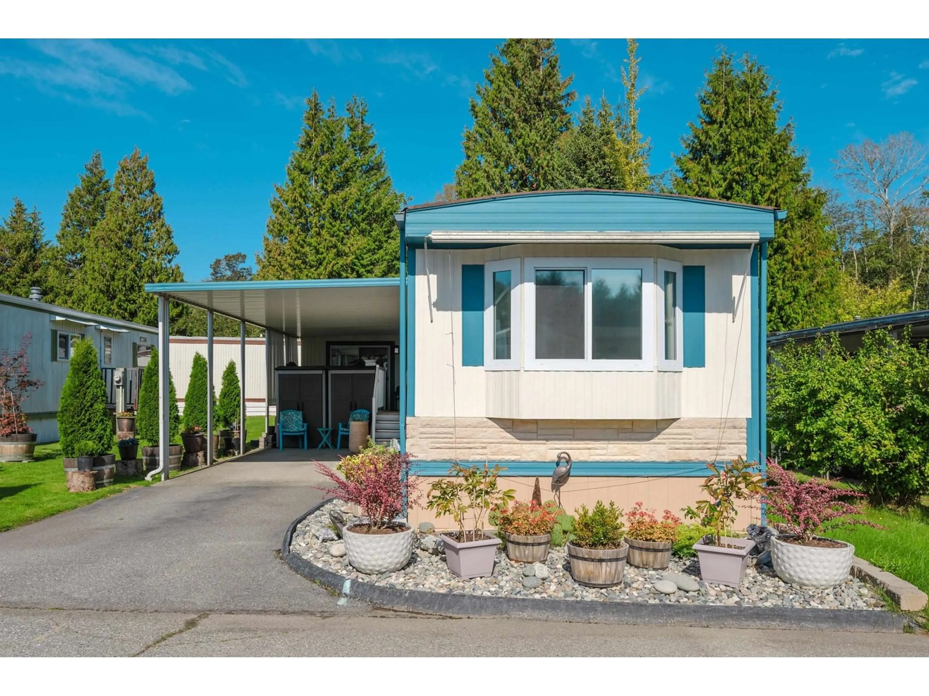 Home with vinyl exterior material for 119 1840 160 STREET, Surrey British Columbia V4A4X4