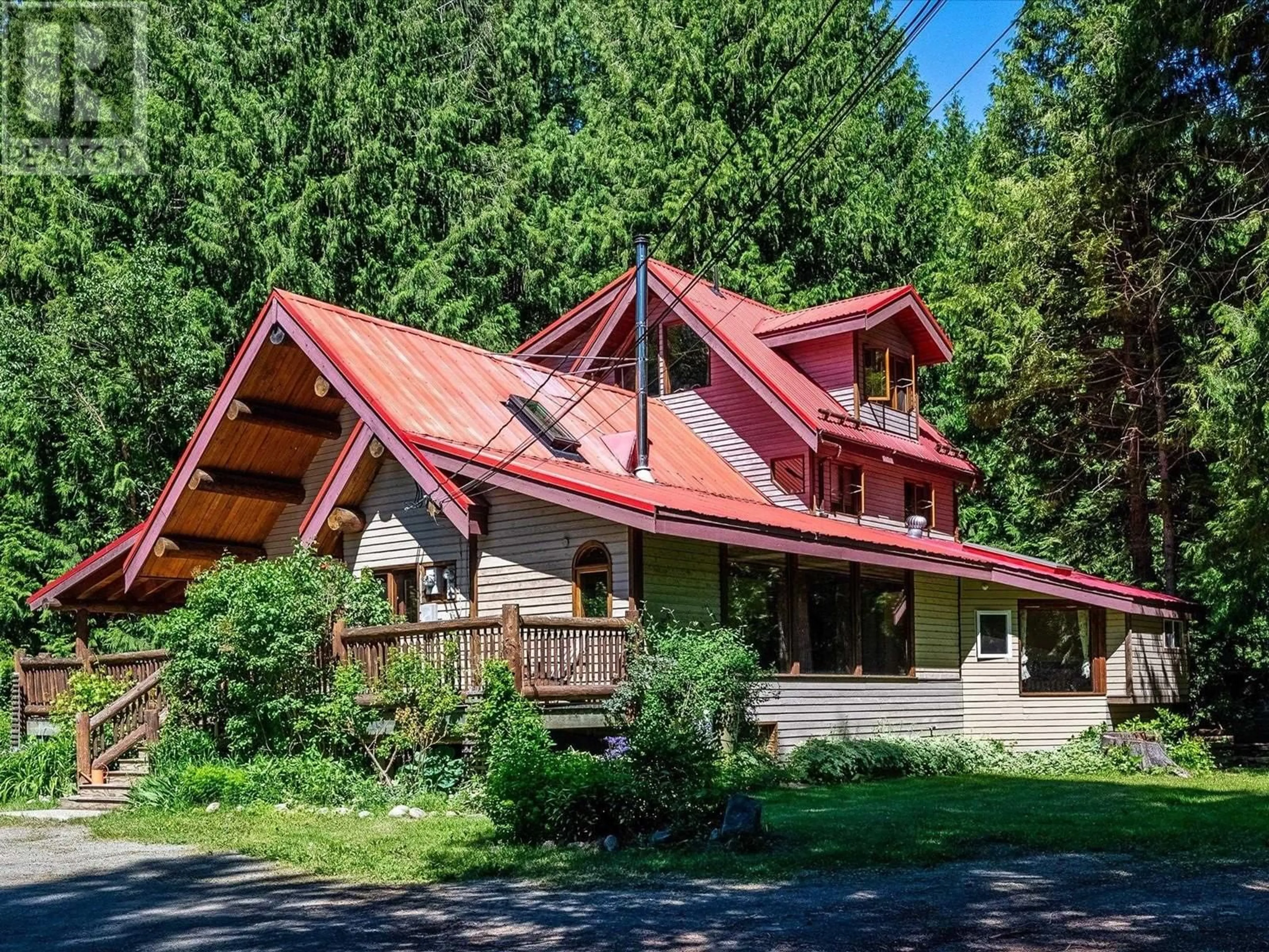 Home with vinyl exterior material, mountain view for 7700 PEMBERTON MEADOWS ROAD, Pemberton British Columbia V0N2L2