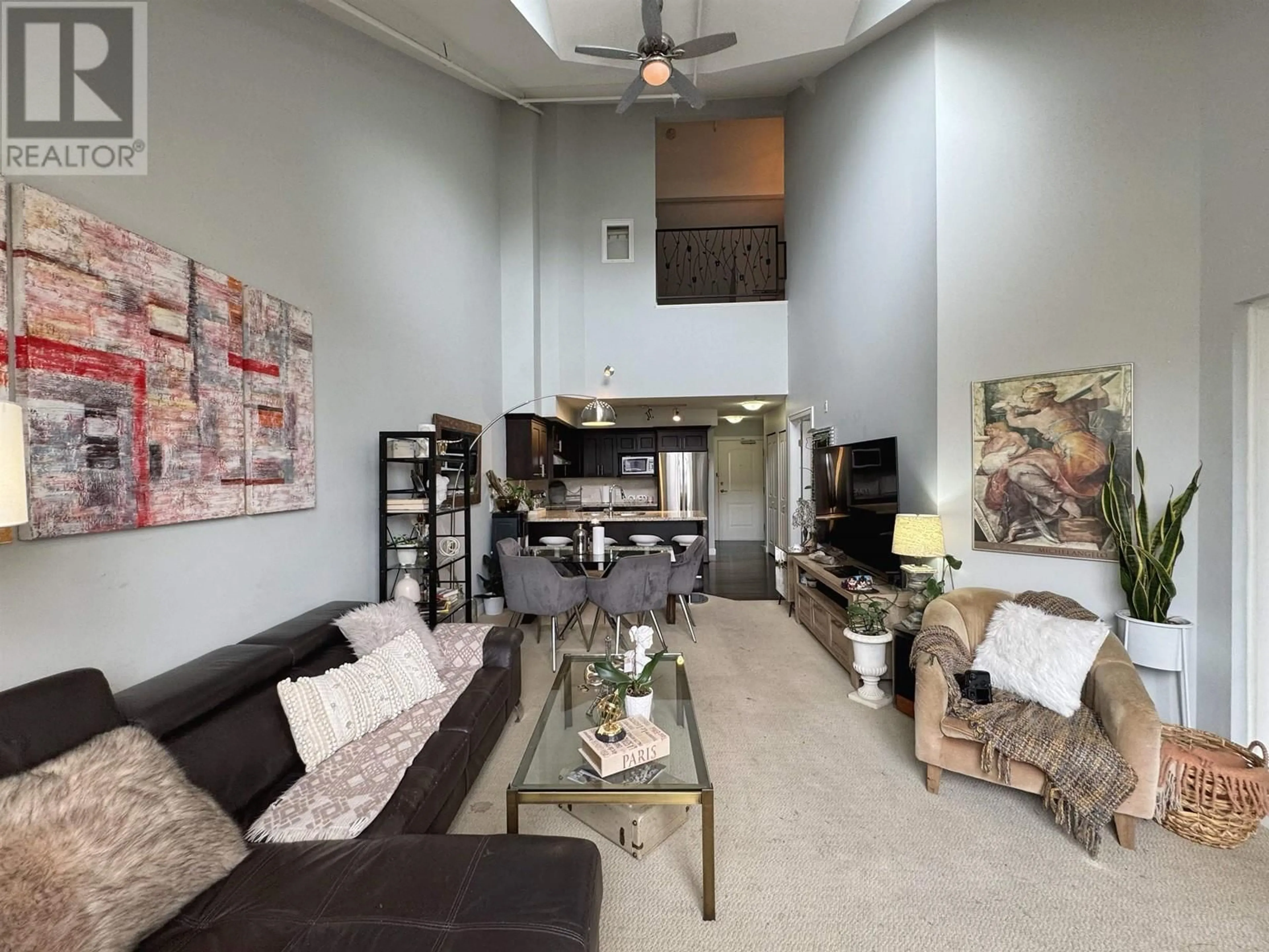 Living room, wood floors for 304 3150 VINCENT STREET, Port Coquitlam British Columbia V3B3T1