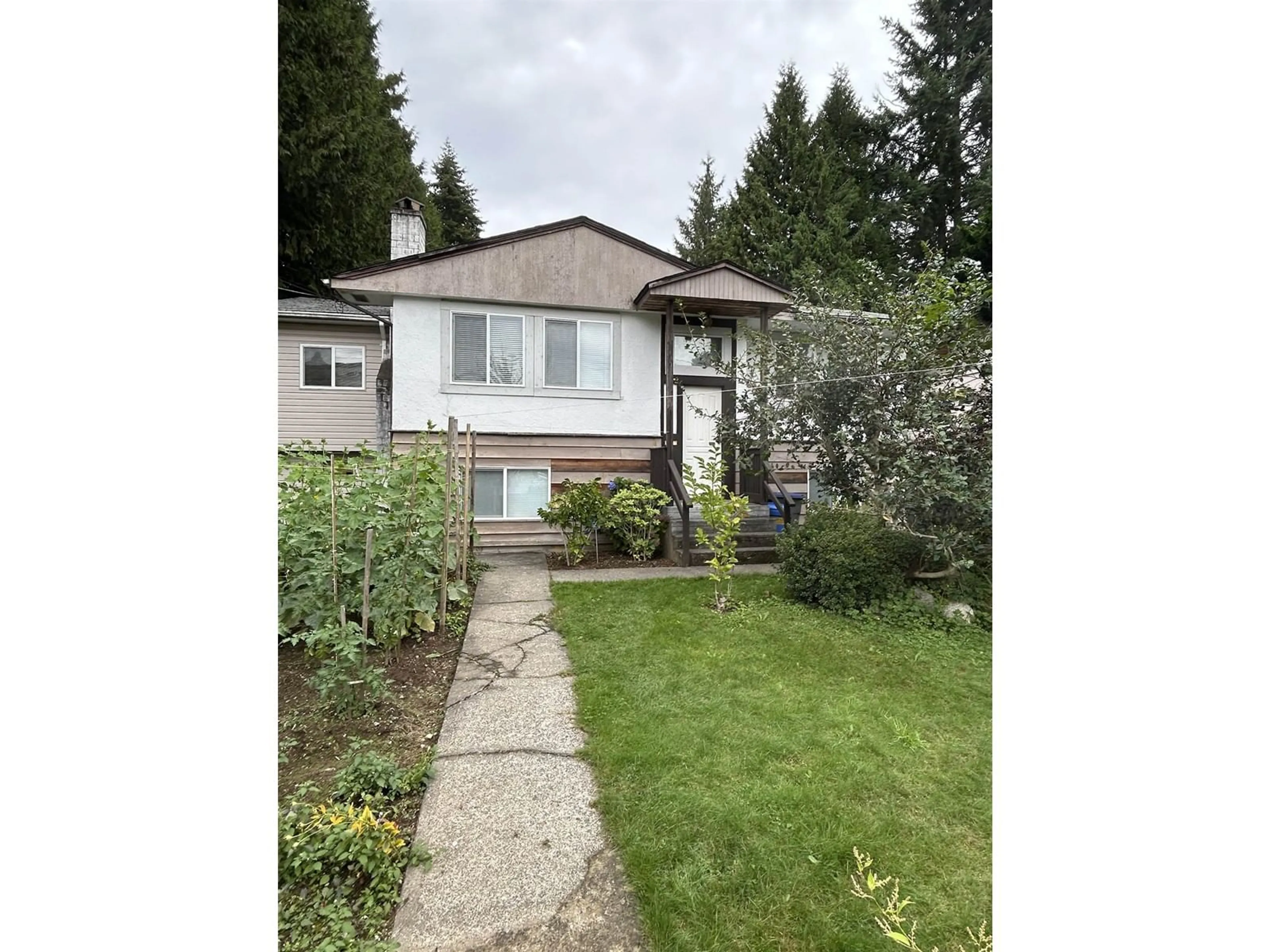 Unknown for 10294 144, Surrey British Columbia V3T4V3