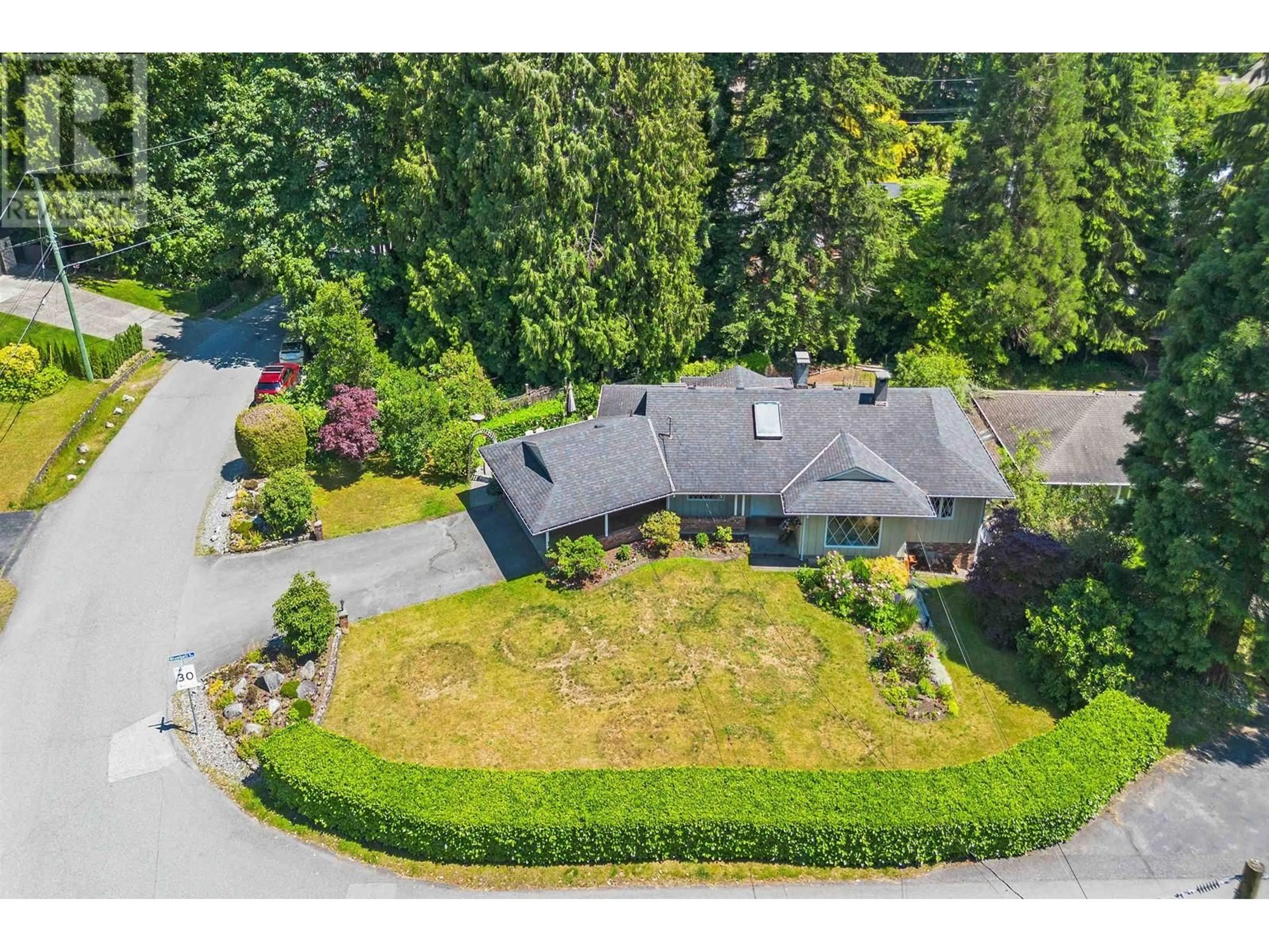 Frontside or backside of a home, cottage for 5749 CRANLEY DRIVE, West Vancouver British Columbia V7W1S7