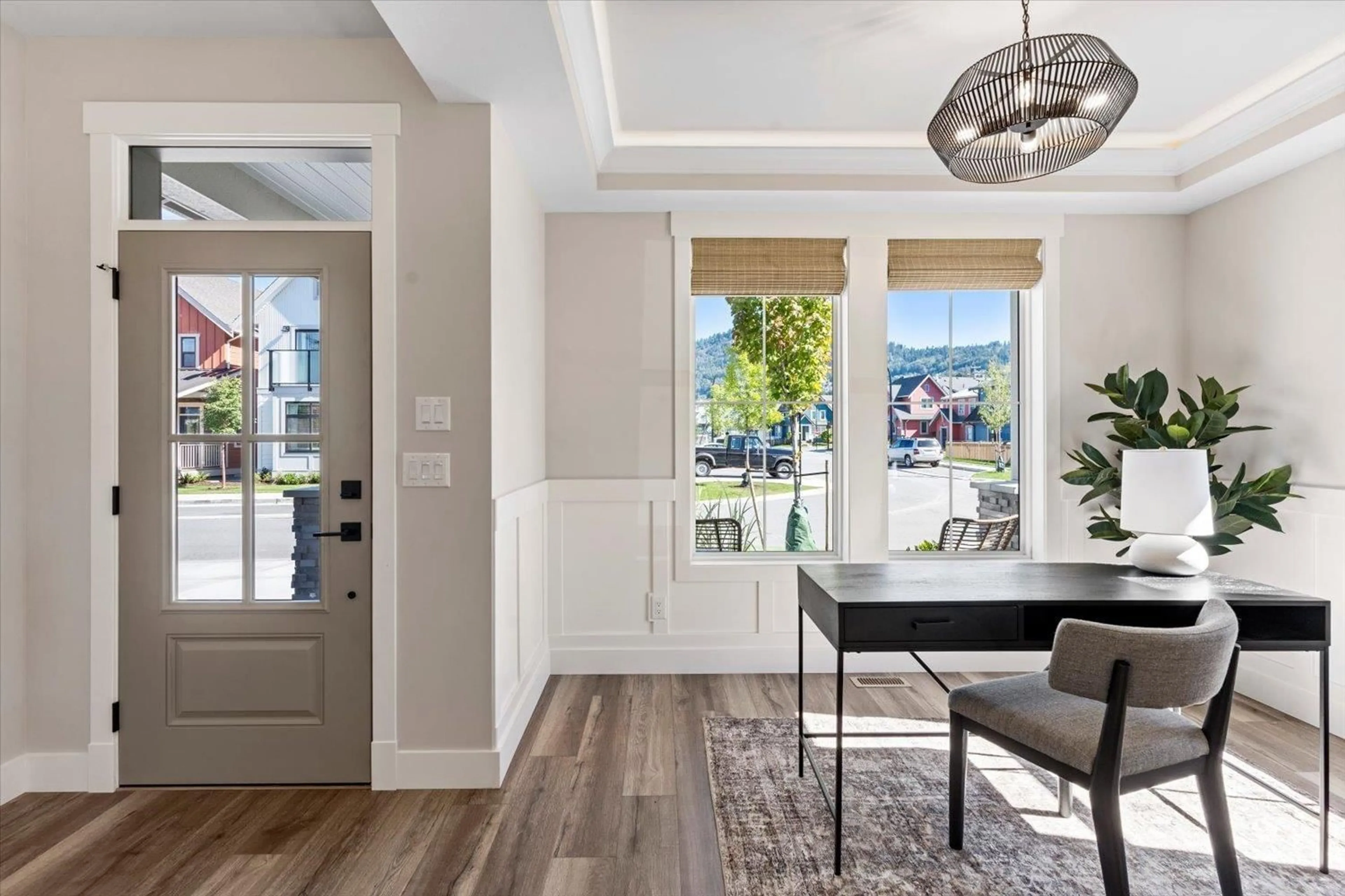 Indoor entryway, wood floors for 98 46211 PROMONTORY ROAD, Chilliwack British Columbia V2R6E5