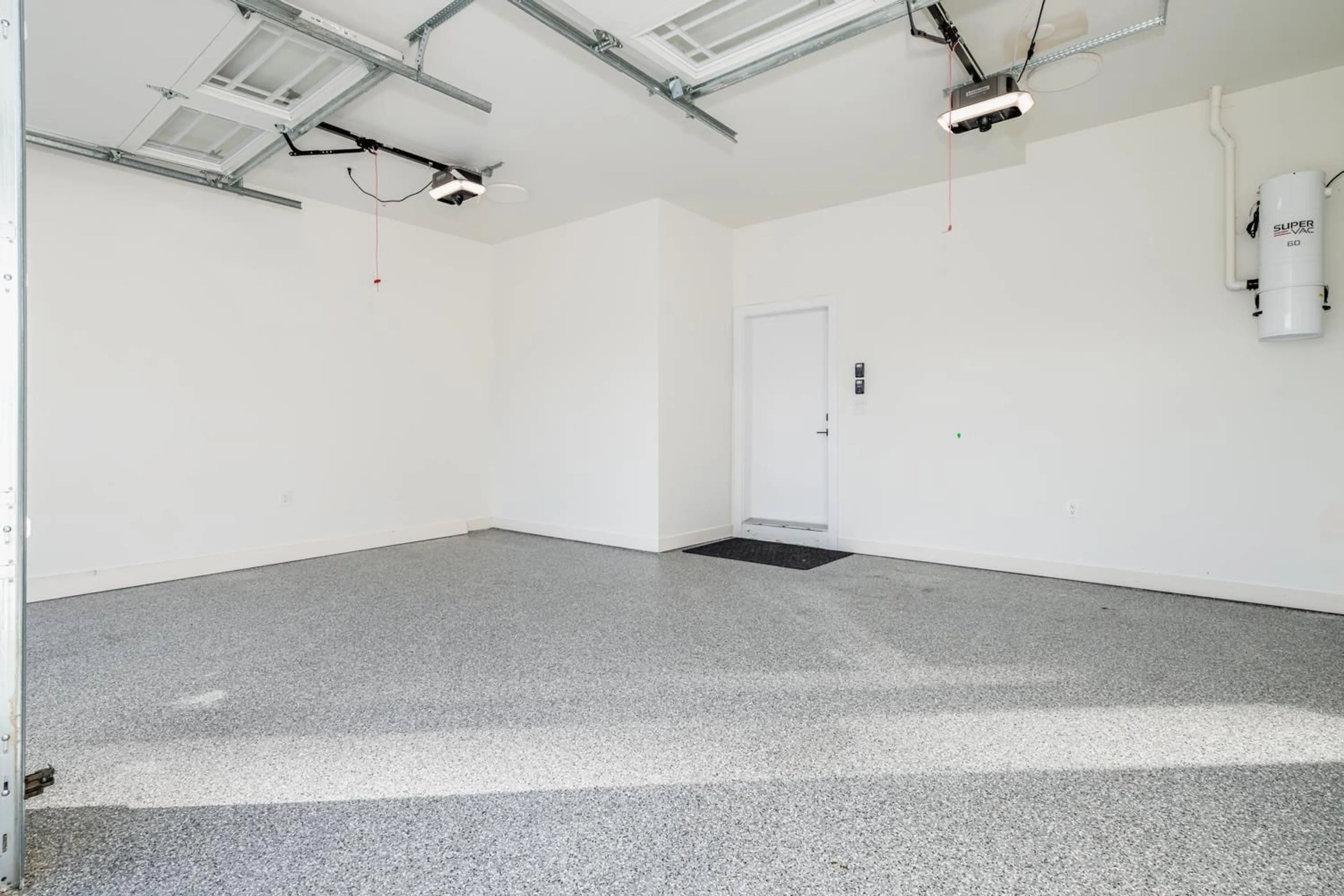 Indoor garage, cement floor for 34021 PRATT CRESCENT, Abbotsford British Columbia V2S4A9