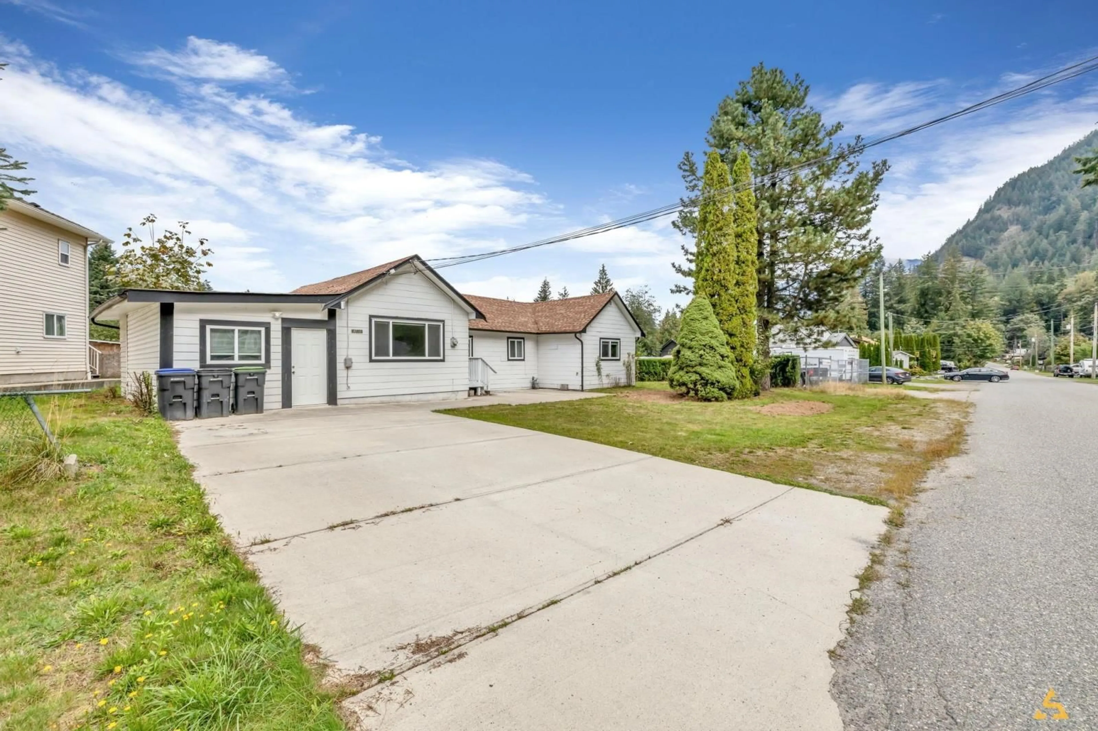 Frontside or backside of a home, cottage for 63865 OLD YALE ROAD, Hope British Columbia V0X1L2