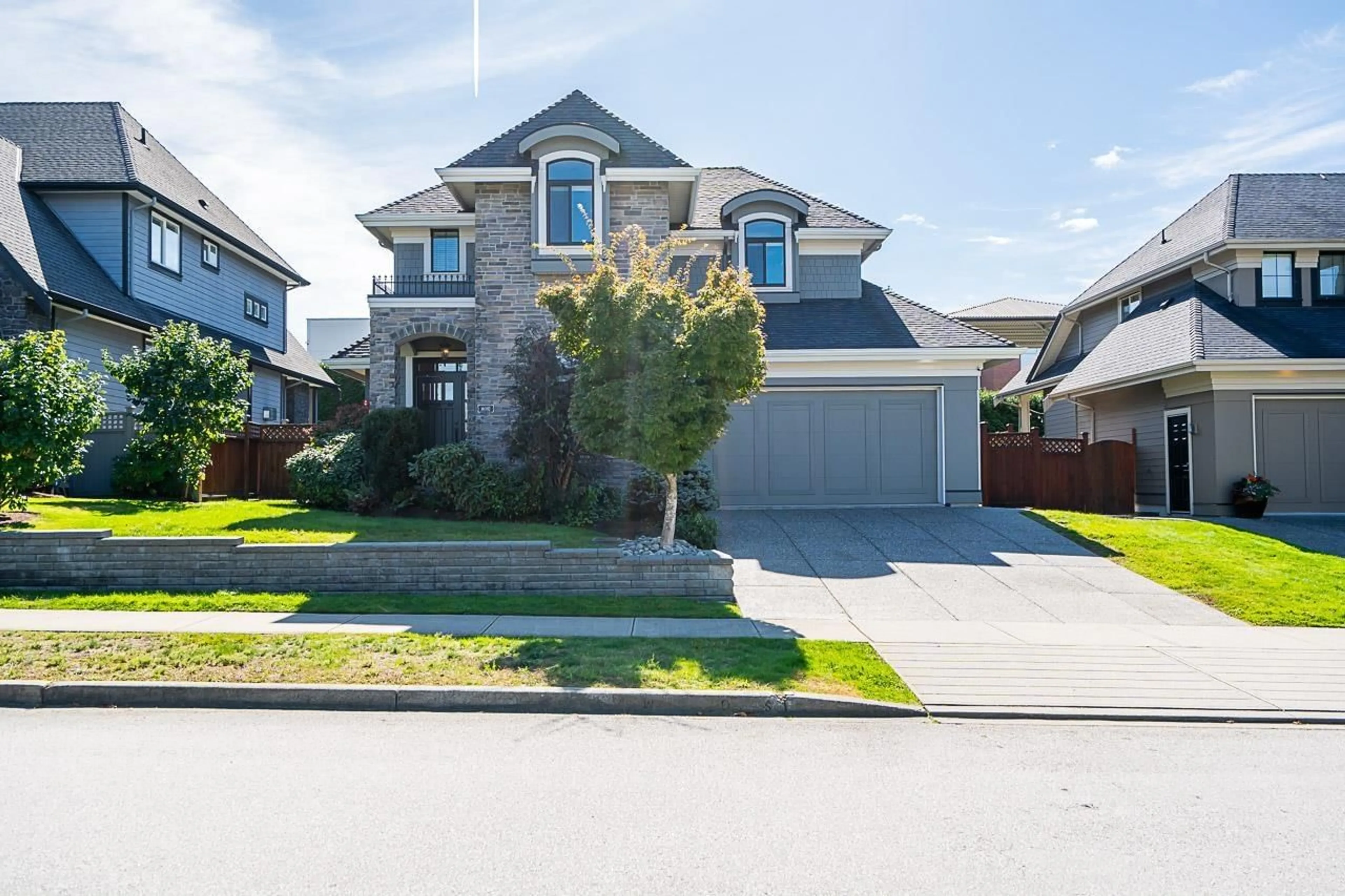 Frontside or backside of a home, the street view for 16092 27A AVENUE, Surrey British Columbia V3Z0T6