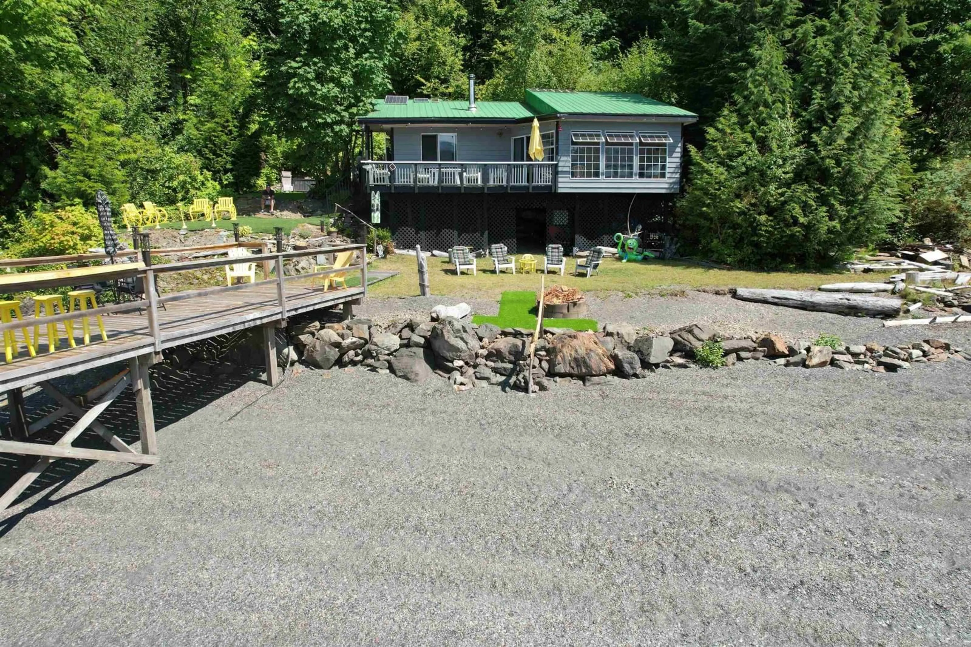 Patio, cottage for DL 13 BLK A CASCADE BAY, Harrison Hot Springs British Columbia V0M1K0