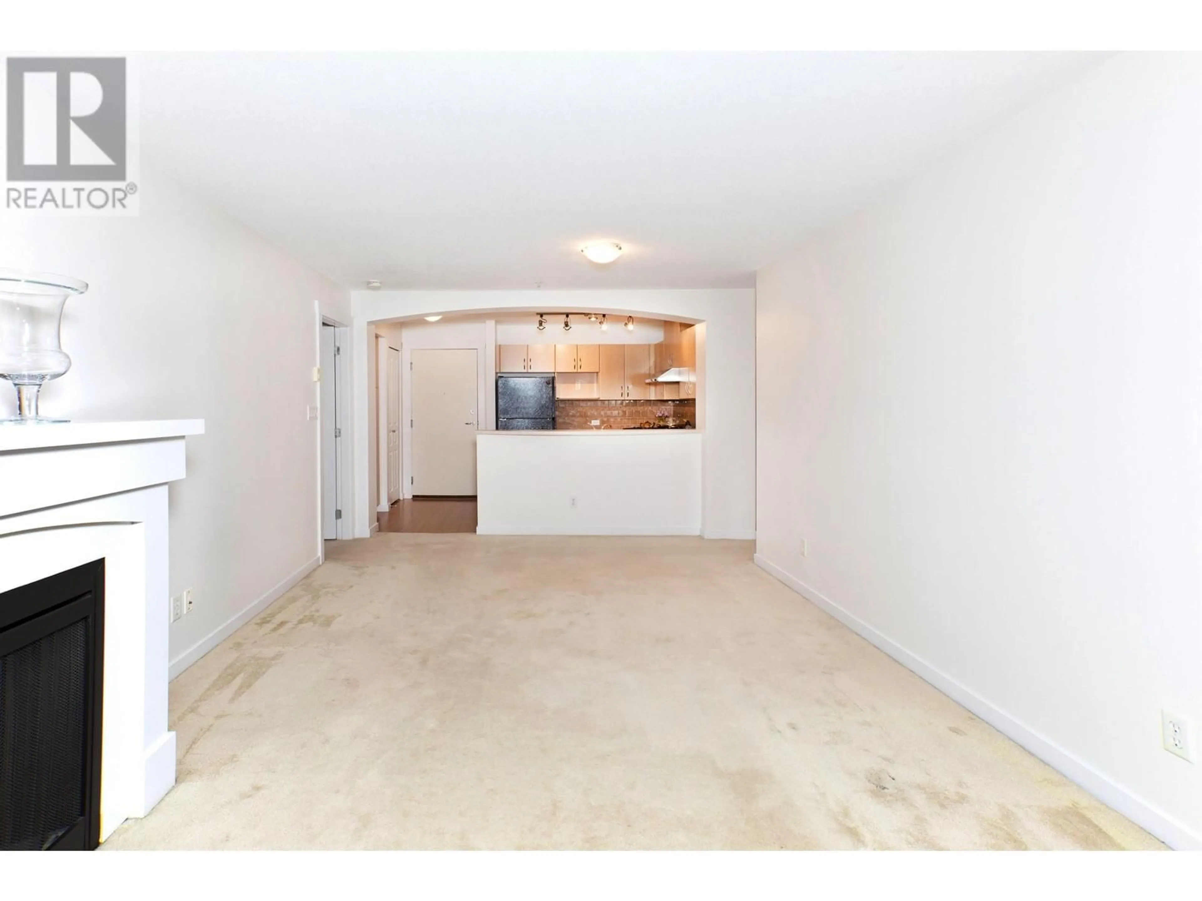 A pic of a room, not visible floor for 302 2998 SILVER SPRINGS BOULEVARD, Coquitlam British Columbia V3E3R7