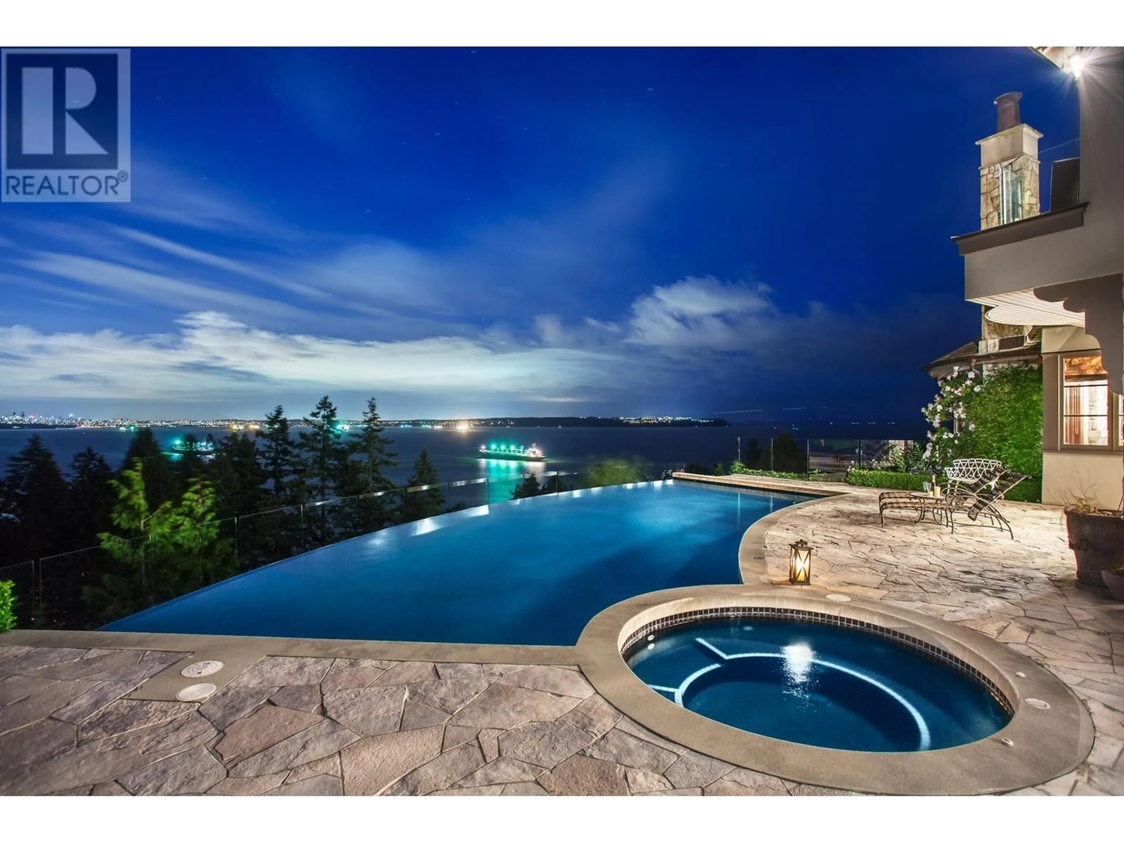 Pool for 4672 CLOVELLY WALK, West Vancouver British Columbia V7W1H5