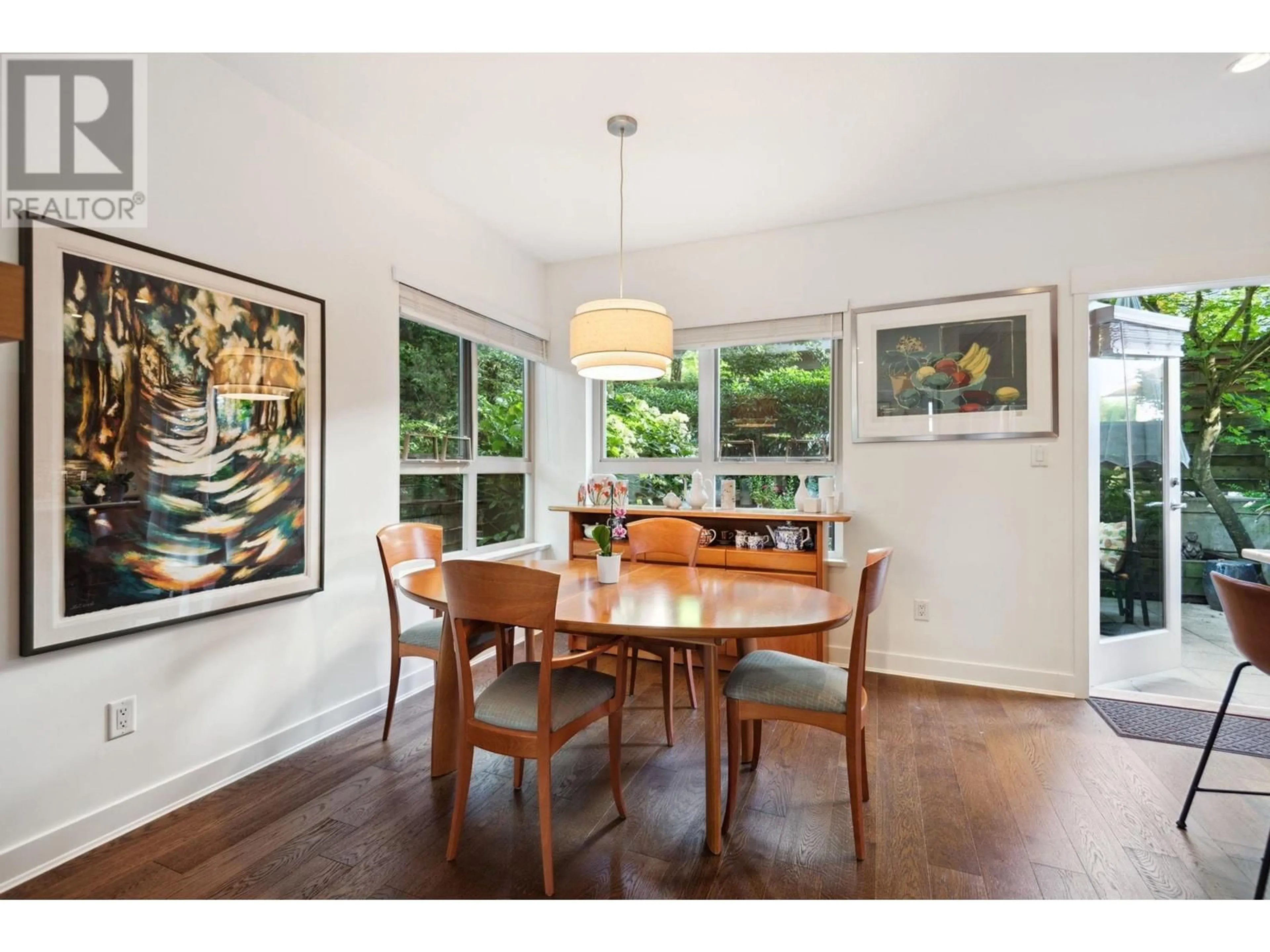 Dining room, wood floors, cottage for 2994 CHESTERFIELD AVENUE, North Vancouver British Columbia V7N3M6