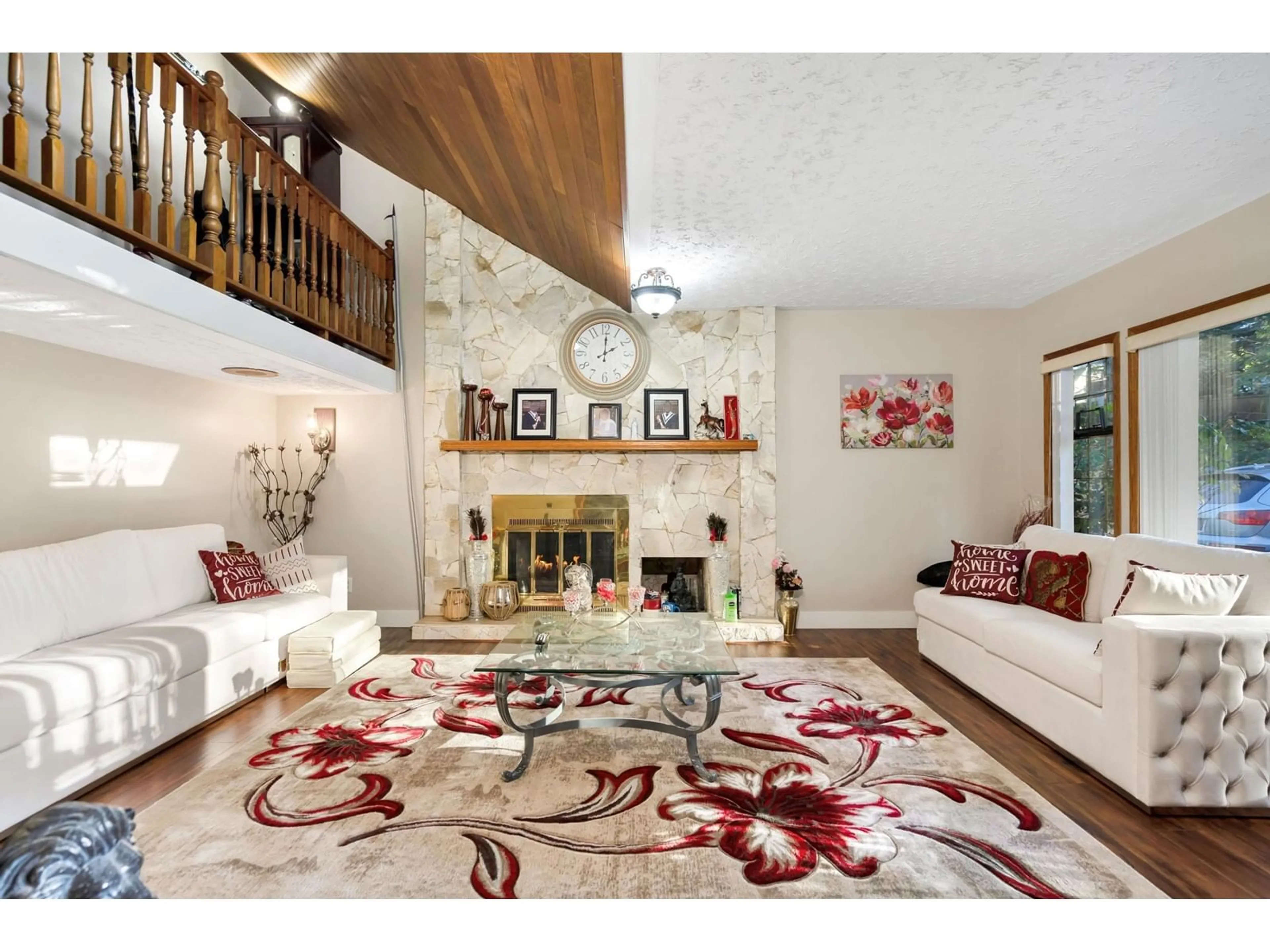 Living room with furniture, unknown for 13851 115, Surrey British Columbia V3R5Y3