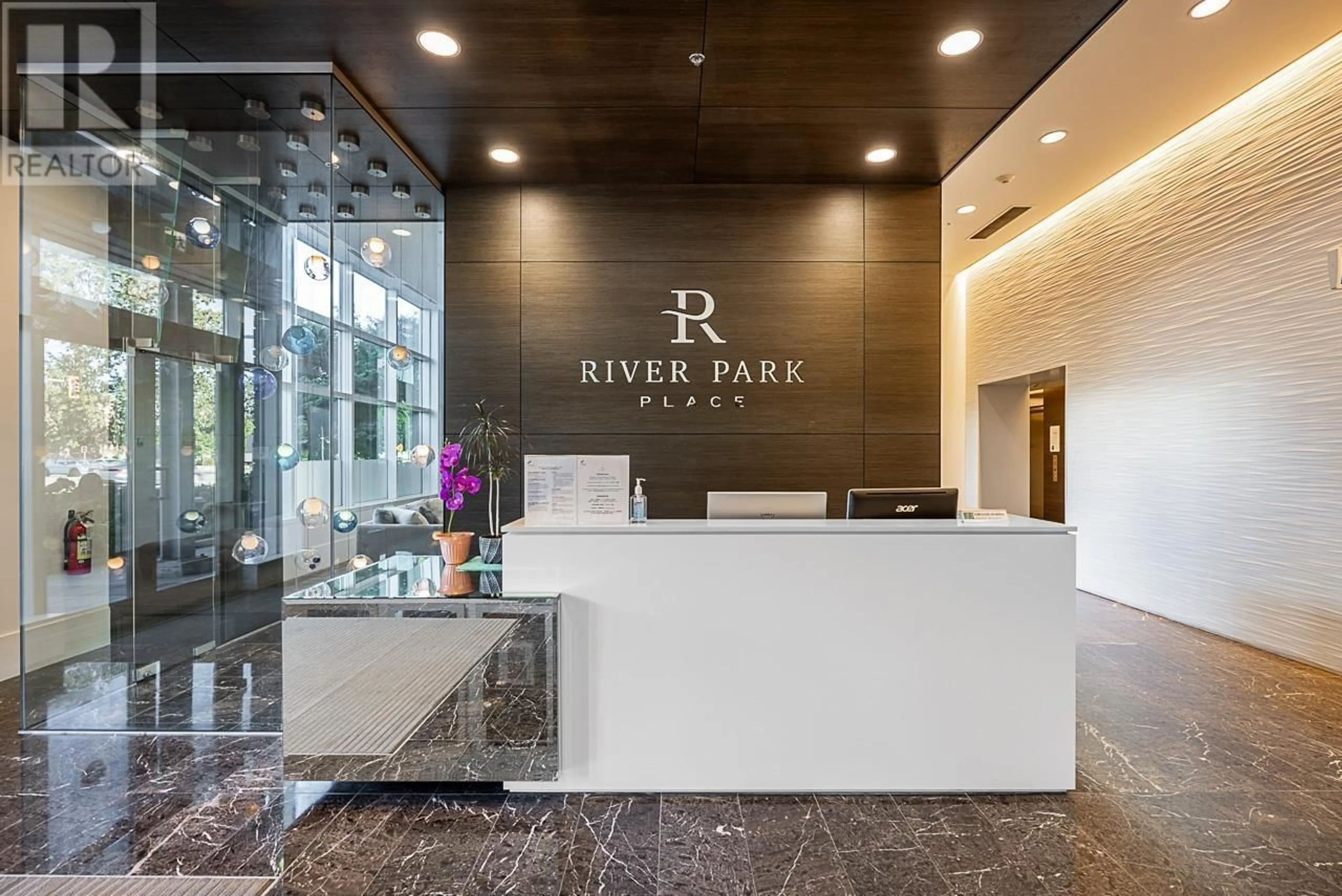 Indoor lobby, wood floors for 618 5233 GILBERT ROAD, Richmond British Columbia V7C0B3