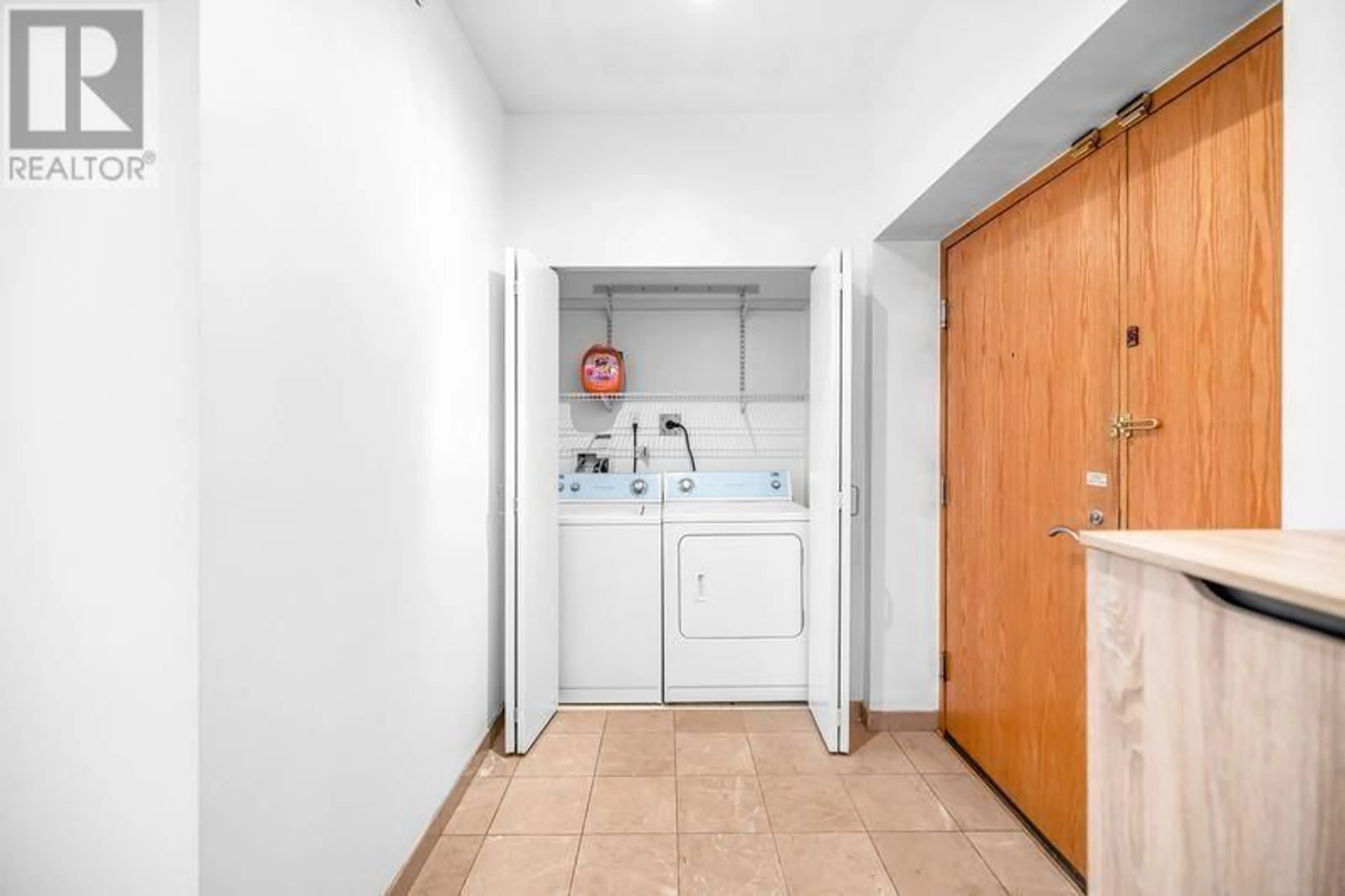 Laundry room for 2903 1200 ALBERNI STREET, Vancouver British Columbia V6E1A6