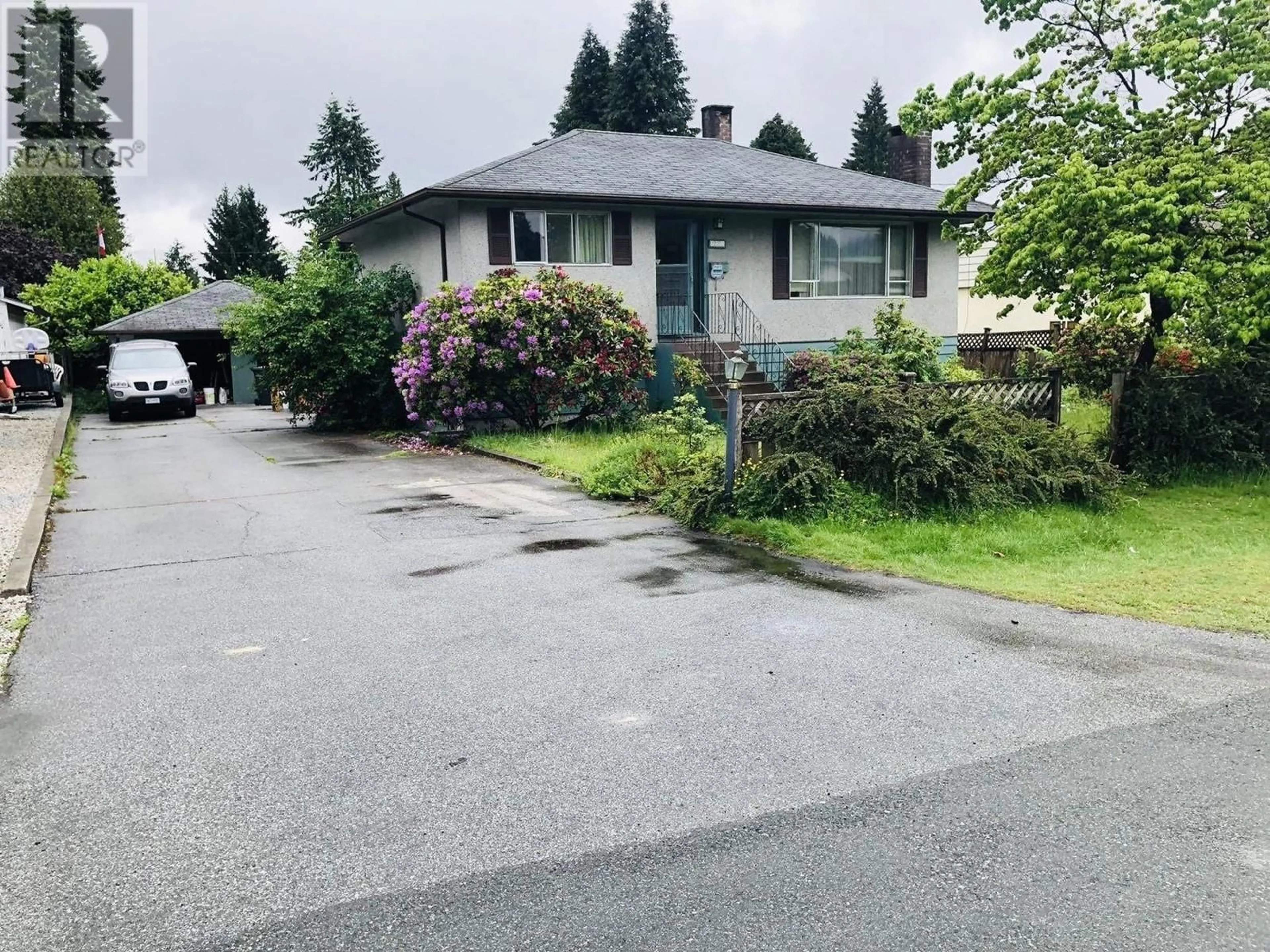 Frontside or backside of a home for 722 EBERT AVENUE, Coquitlam British Columbia V3J2L3