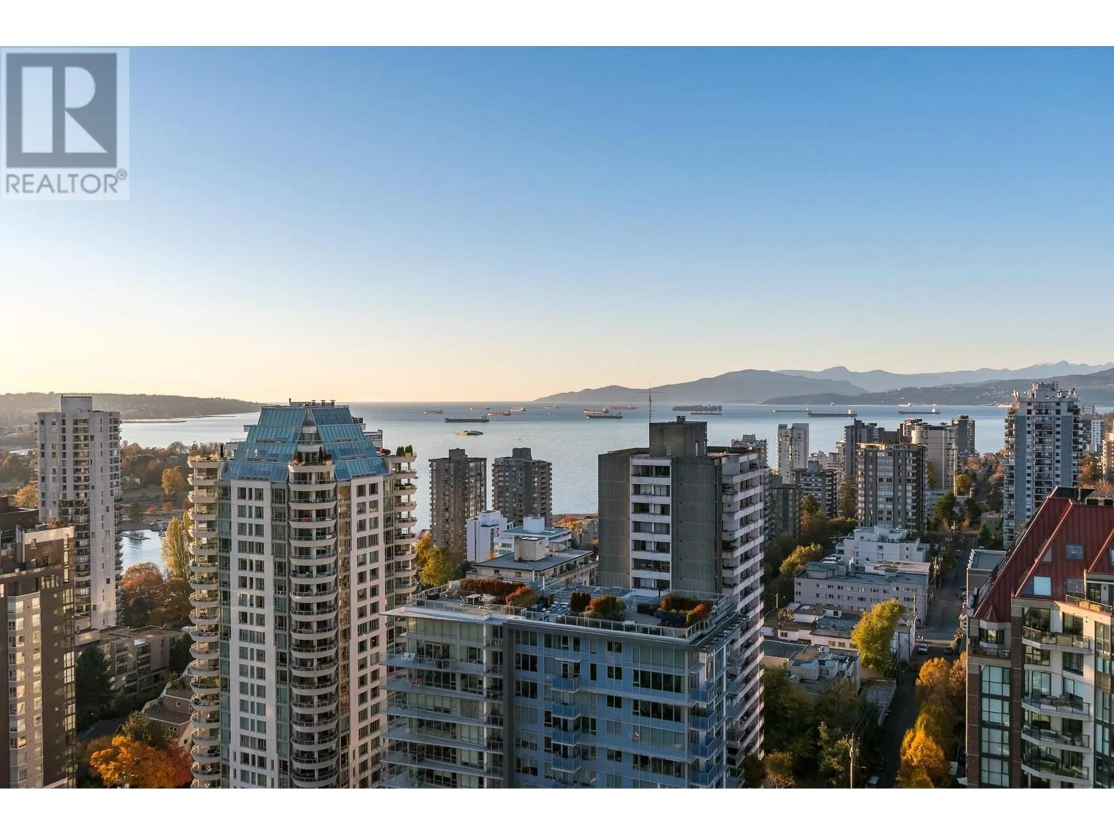 A pic from exterior of the house or condo, the view of city buildings for 2801 1289 HORNBY, Vancouver British Columbia V6Z0G7