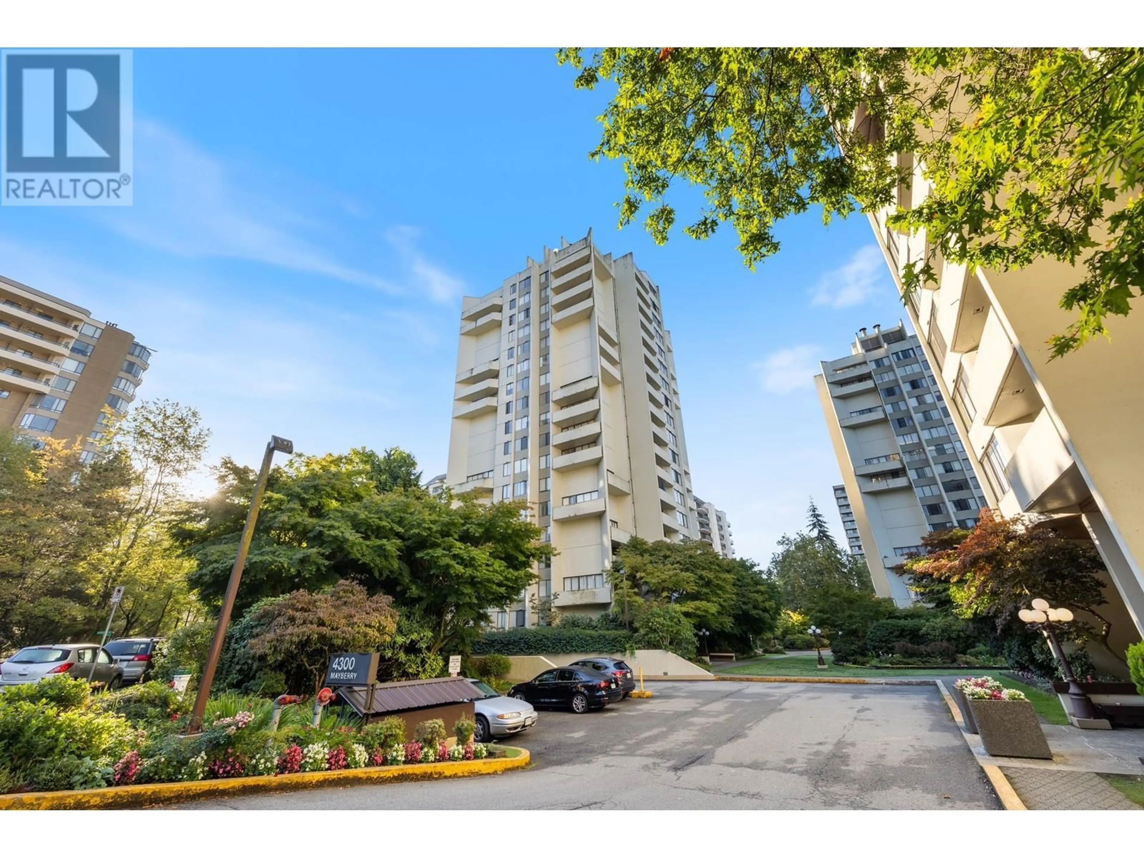 A pic from exterior of the house or condo, the street view for 1508 4300 MAYBERRY STREET, Burnaby British Columbia V5H4A4