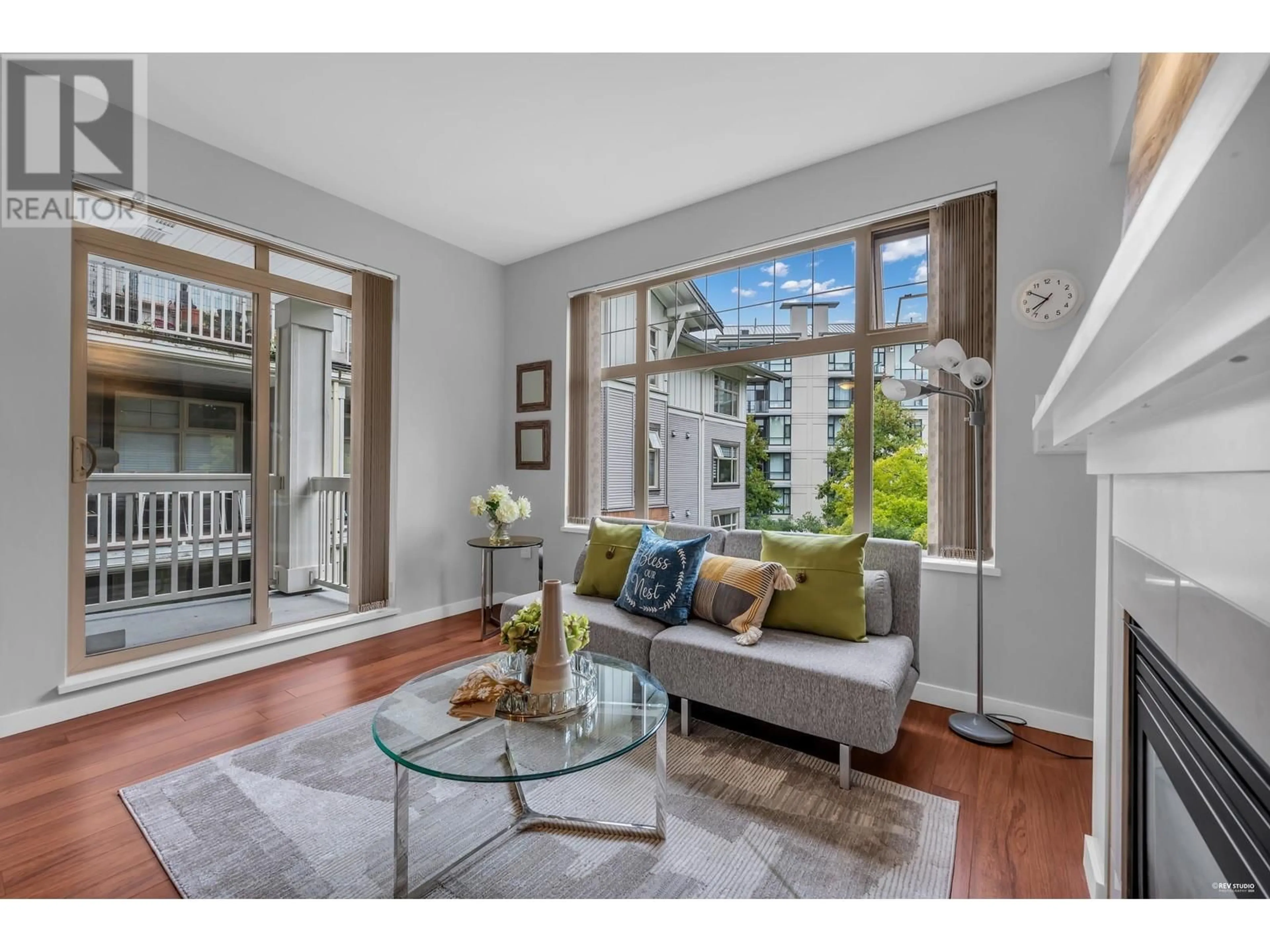 Living room, wood floors for 311 4883 MACLURE MEWS, Vancouver British Columbia V6J5M8