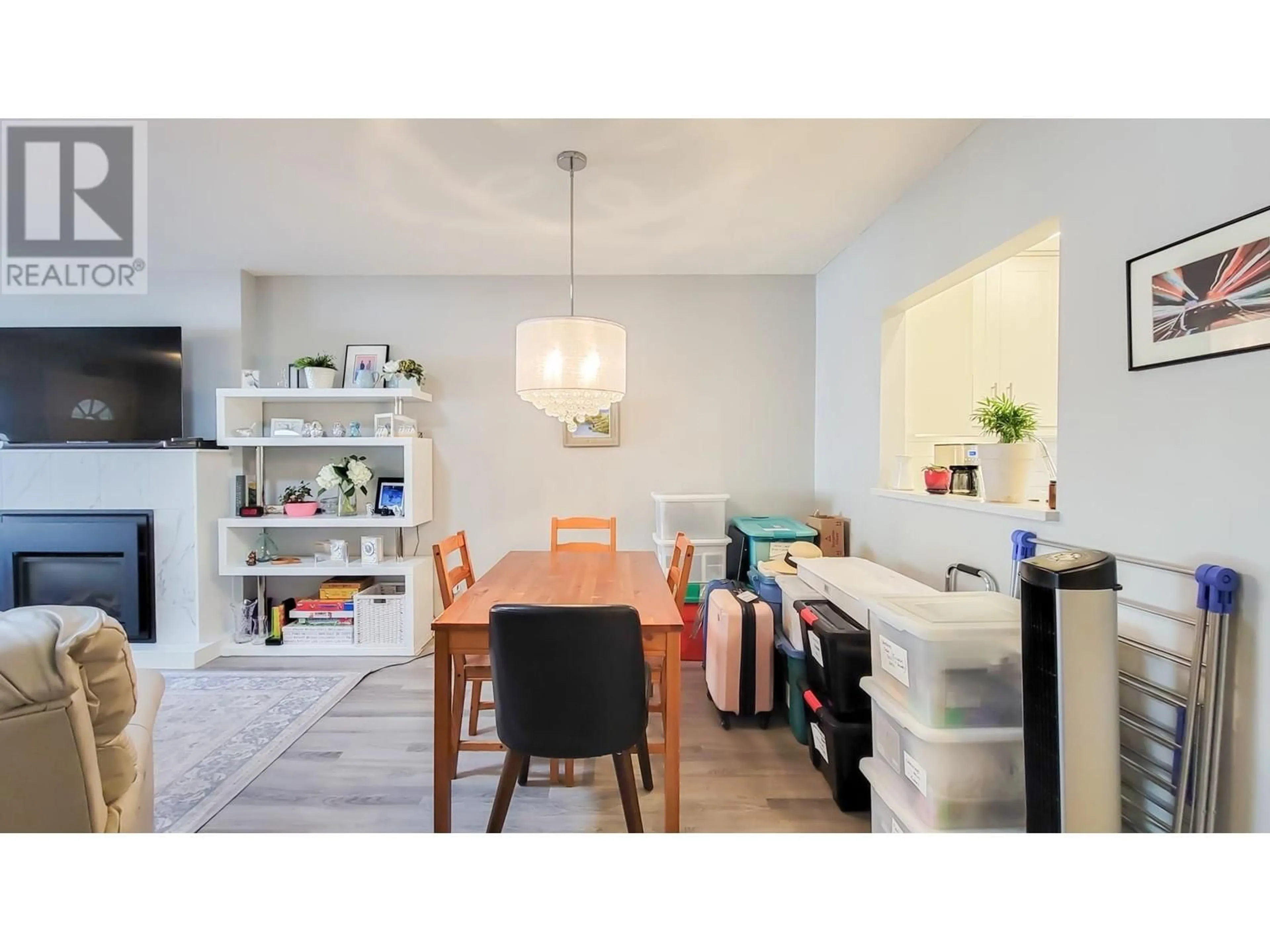 Open concept kitchen, unknown for 12 - 12049 217 STREET, Maple Ridge British Columbia V2X0M8