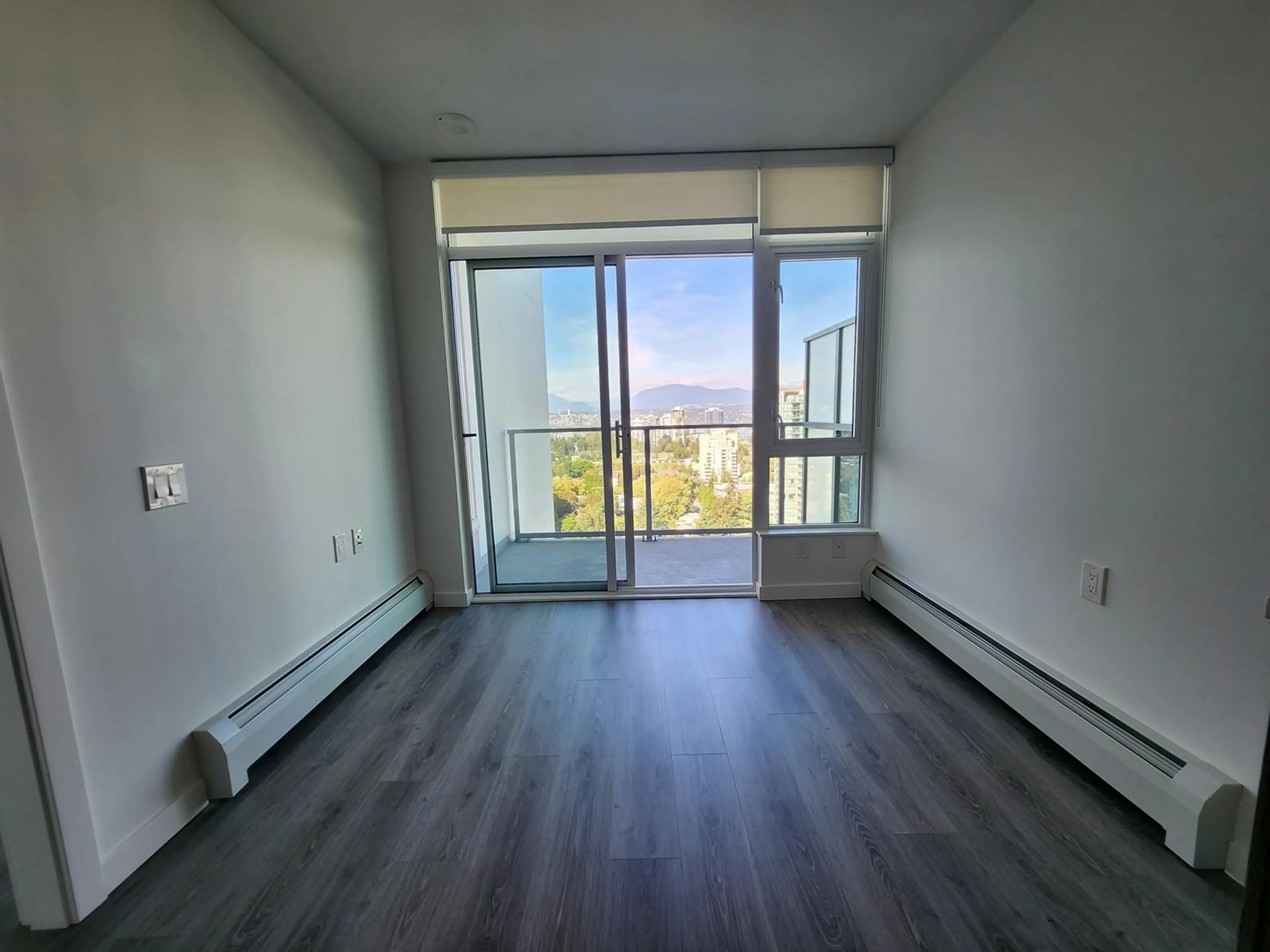 A pic of a room for 1803 - 13350 CENTRAL, Surrey British Columbia V3T0S1