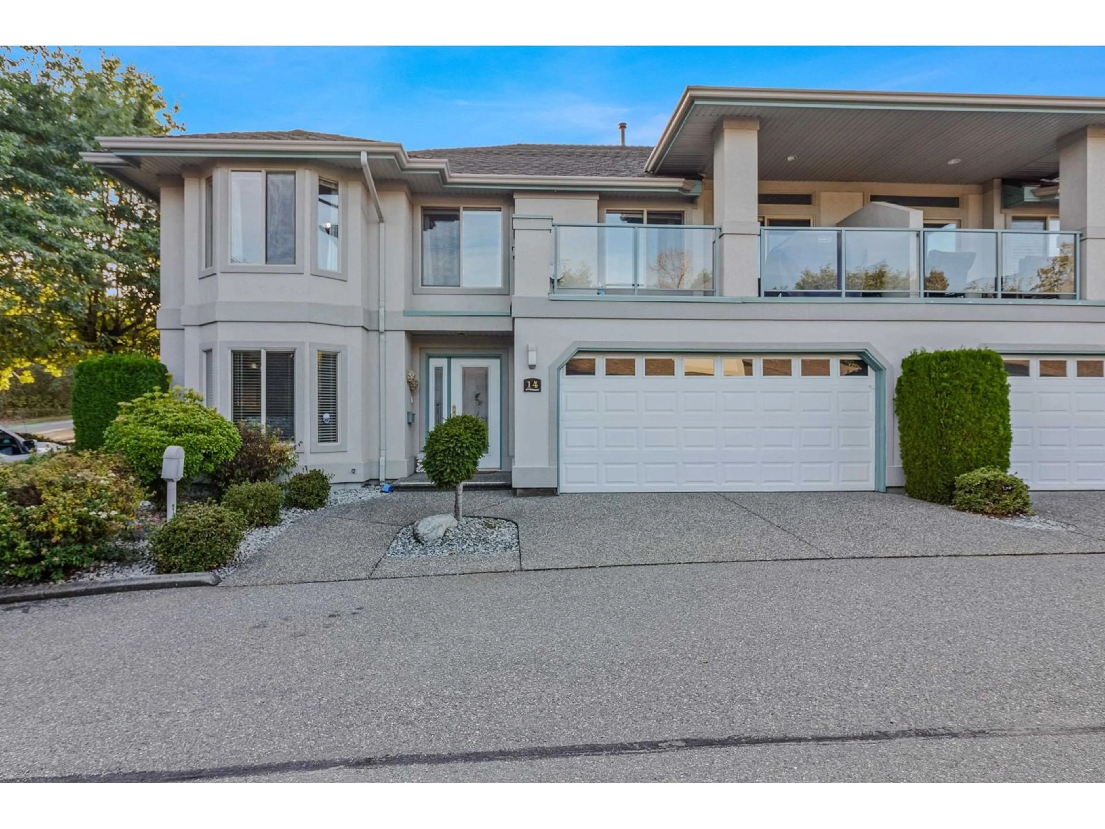 Frontside or backside of a home, the street view for 14 3555 BLUE JAY STREET, Abbotsford British Columbia V2T6N7