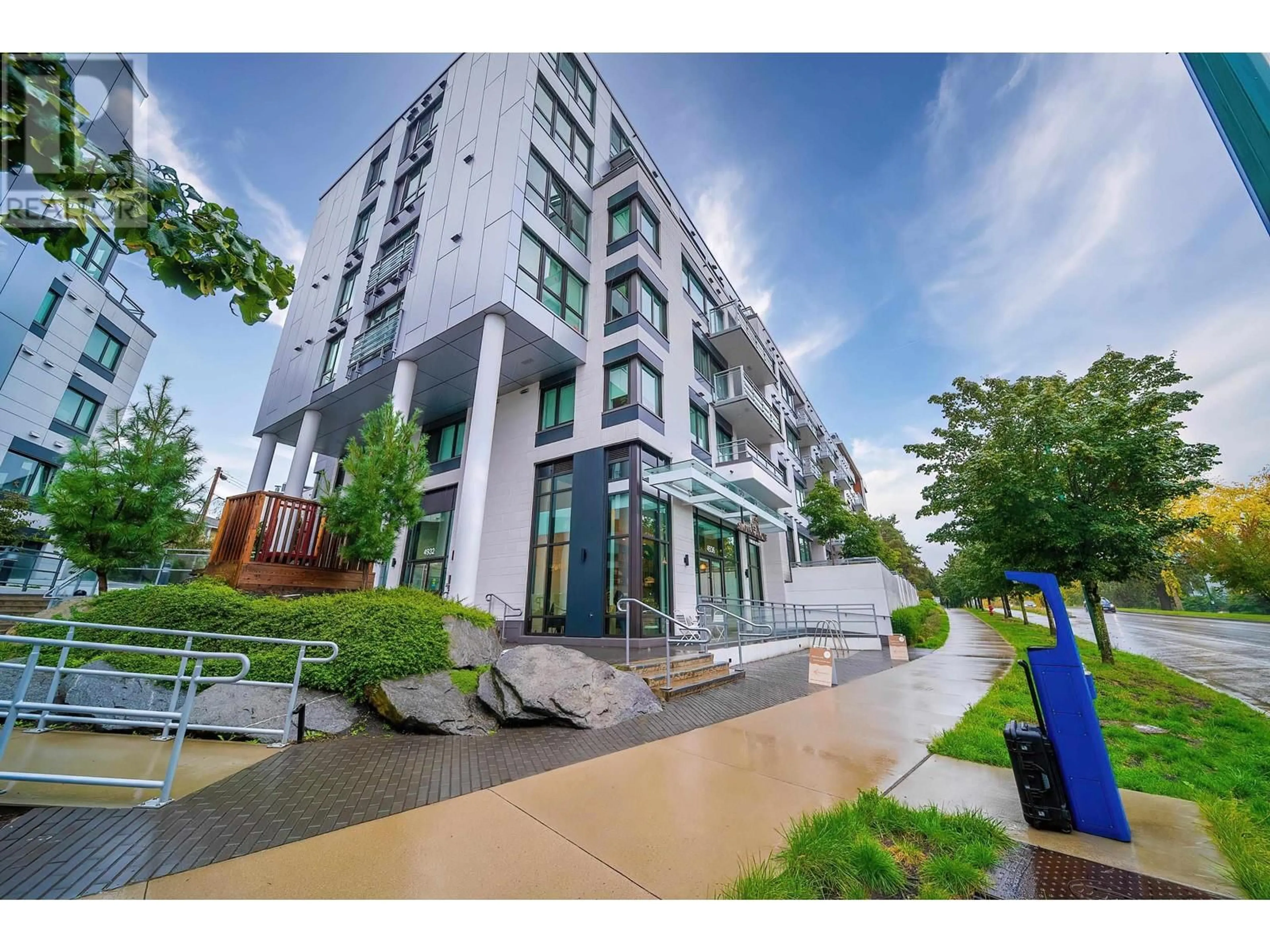 Unknown for 205 4932 CAMBIE STREET, Vancouver British Columbia V5Z0K1