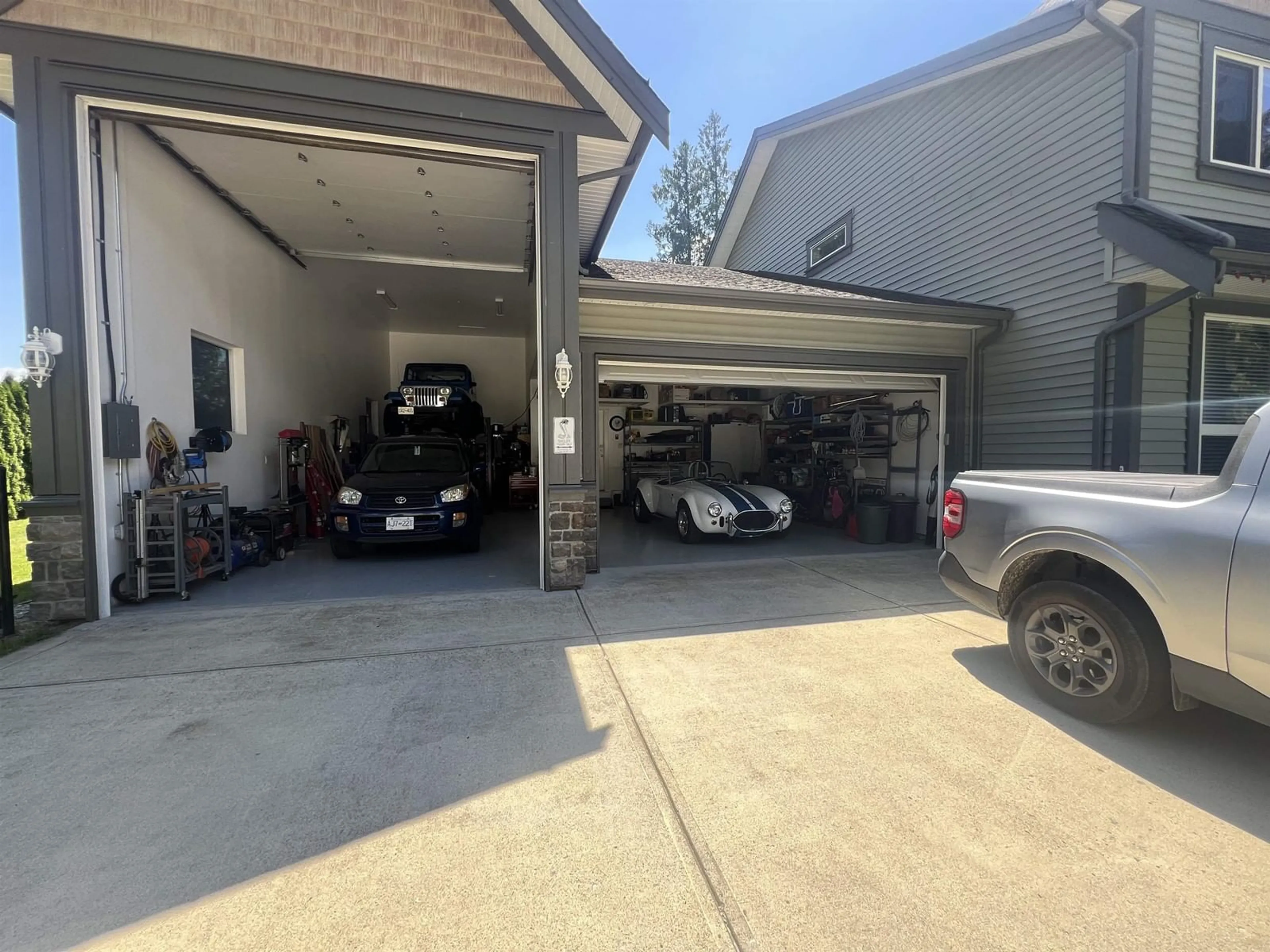 Indoor garage, unknown floor for 31686 BENCH AVENUE, Mission British Columbia V4S1E6