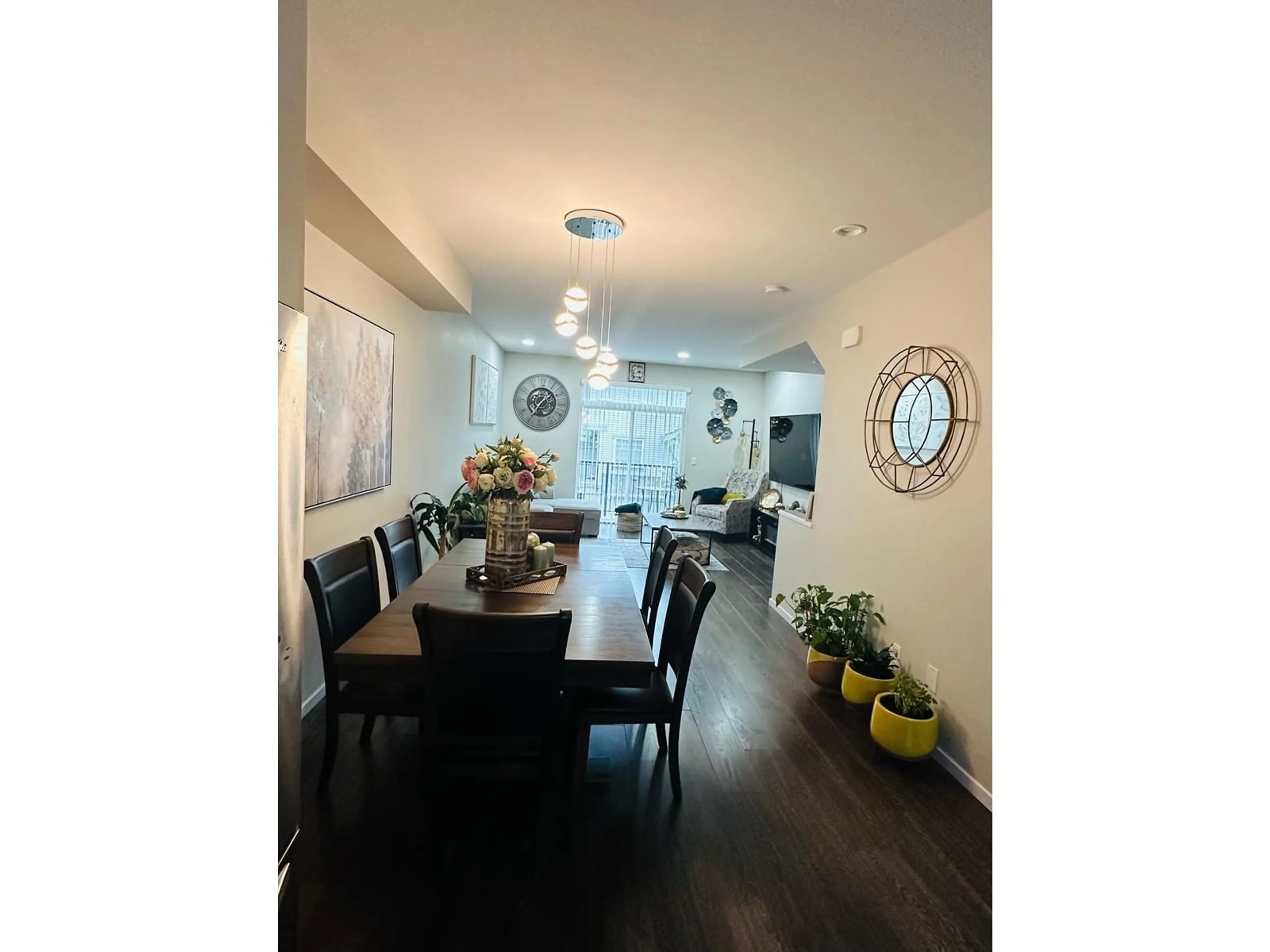 Dining room, wood floors for 17 5858 142ND STREET, Surrey British Columbia V3X0H2