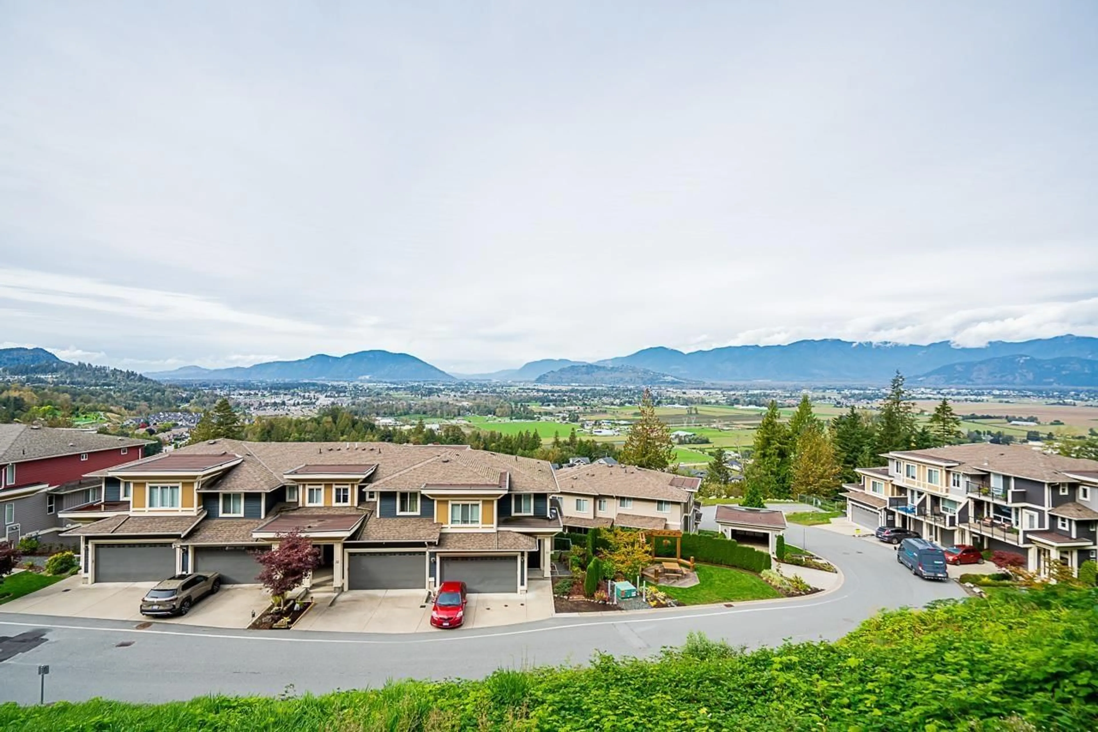 A pic from exterior of the house or condo, the view of mountain for 109 6026 LINDEMAN STREET, Chilliwack British Columbia V2R0W1