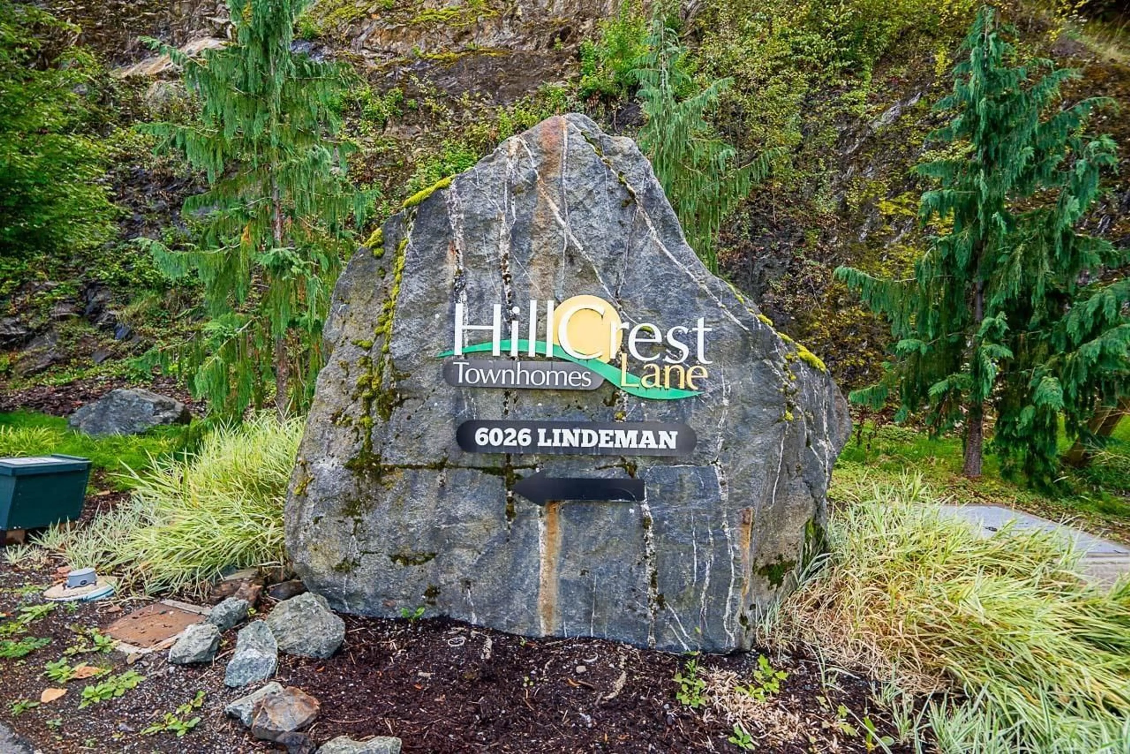 Indoor foyer for 109 6026 LINDEMAN STREET, Chilliwack British Columbia V2R0W1