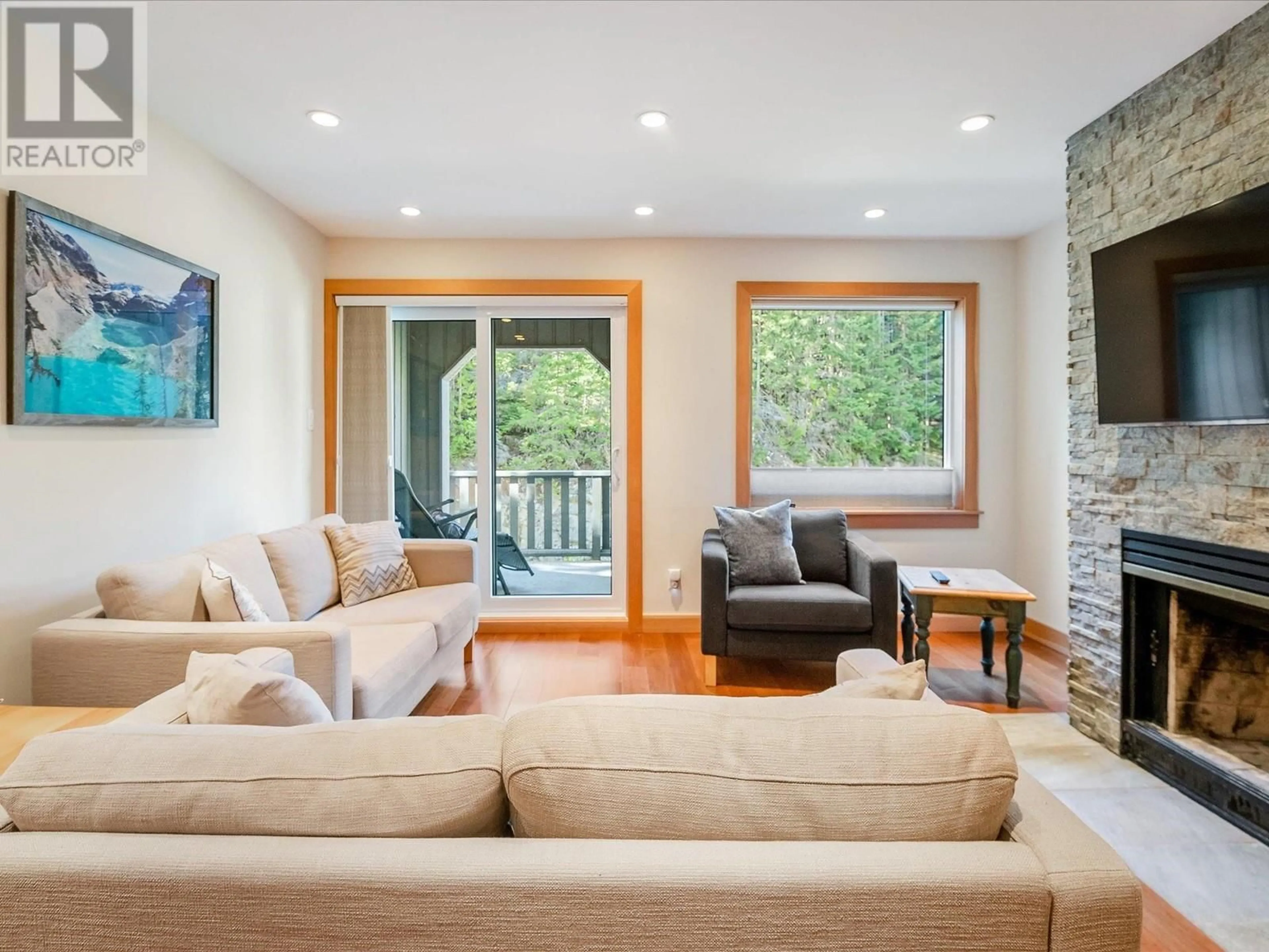 Living room, wood floors for 11 2556 SNOWRIDGE CRESCENT, Whistler British Columbia V8E0A6