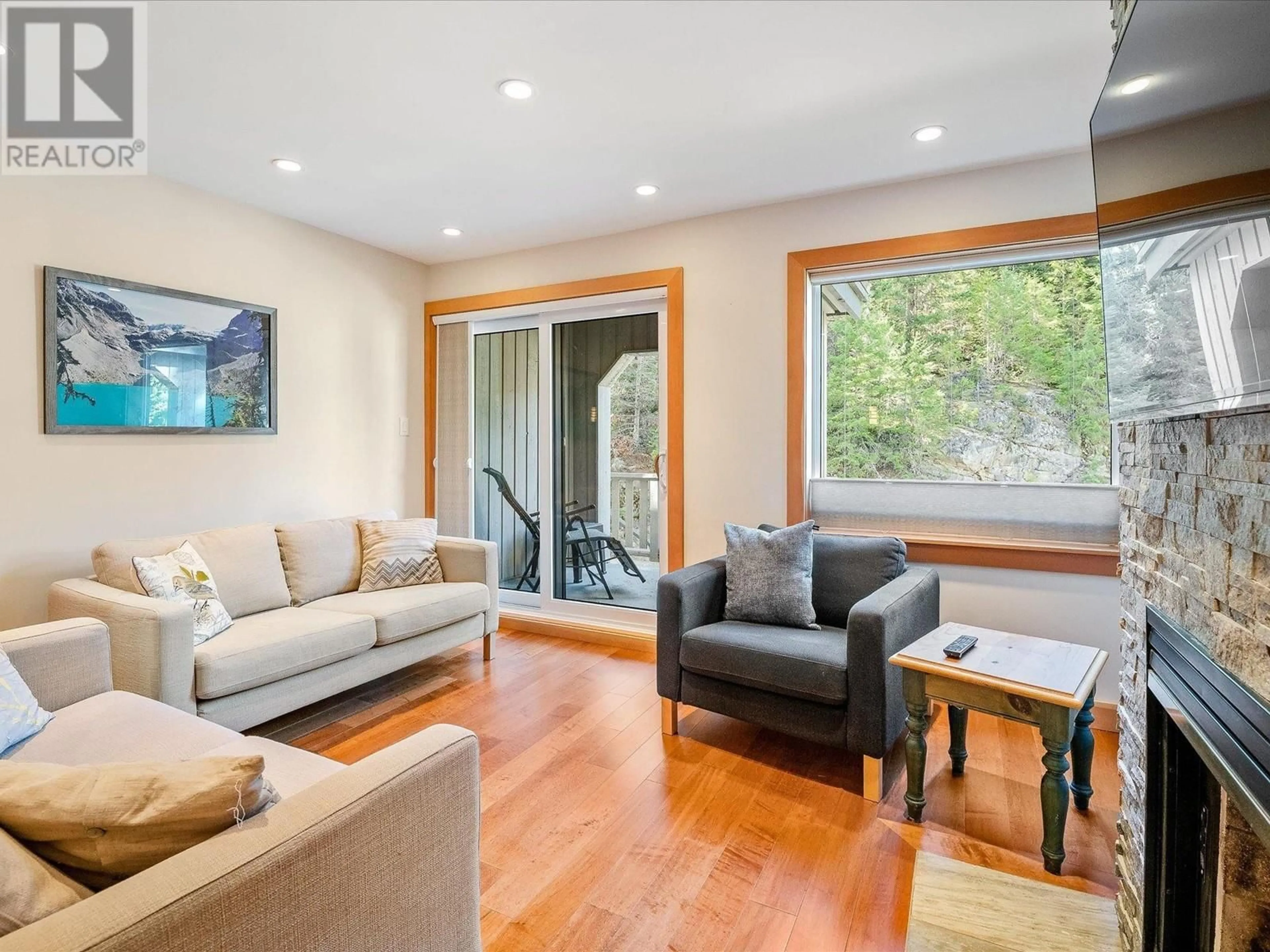 Living room, wood floors for 11 2556 SNOWRIDGE CRESCENT, Whistler British Columbia V8E0A6