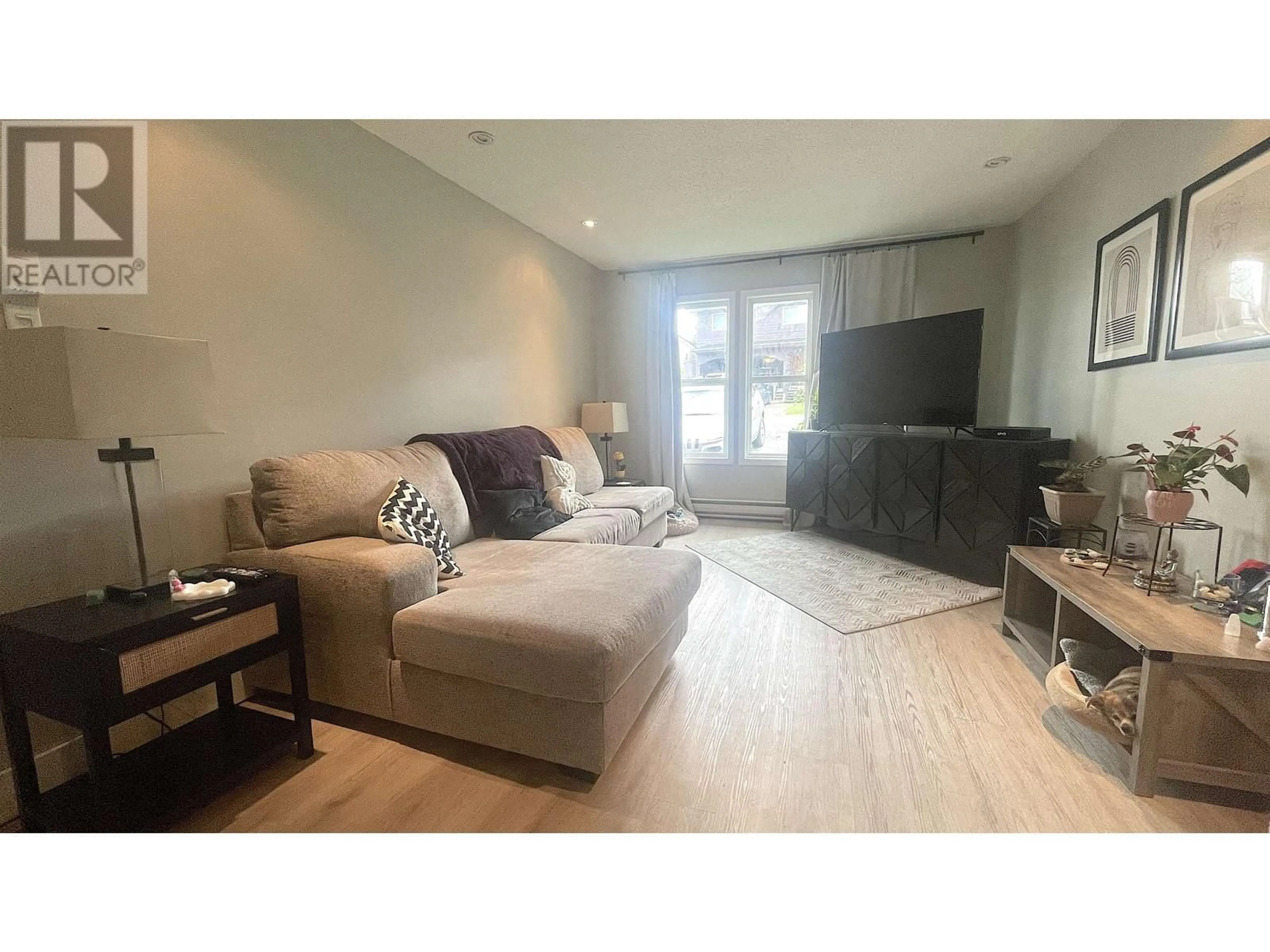 Living room with furniture, wood/laminate floor for 116 GULL CRESCENT, Prince Rupert British Columbia V8J4G5