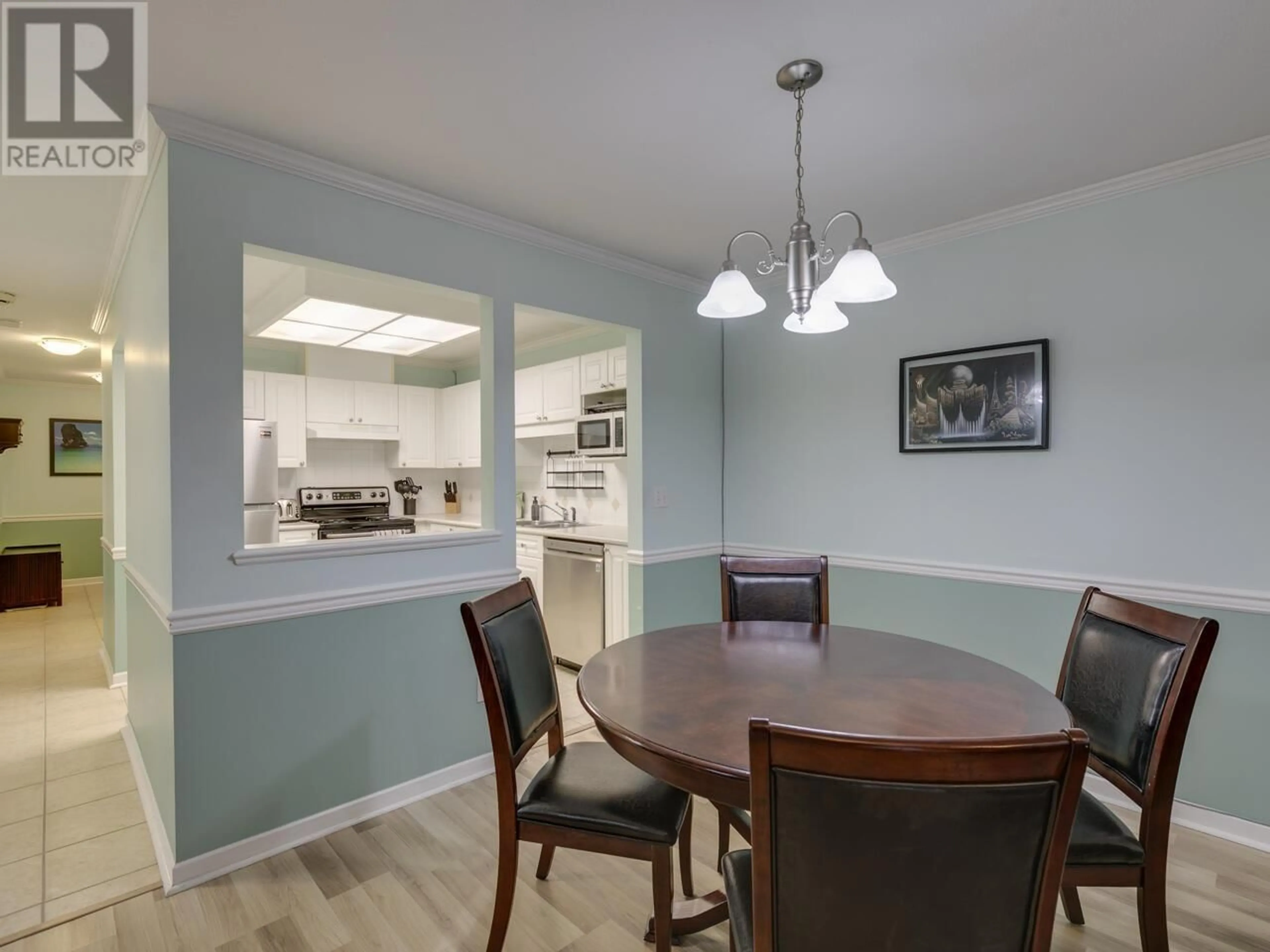 Dining room, wood floors, cottage for 105 19131 FORD ROAD, Pitt Meadows British Columbia V3Y2R5