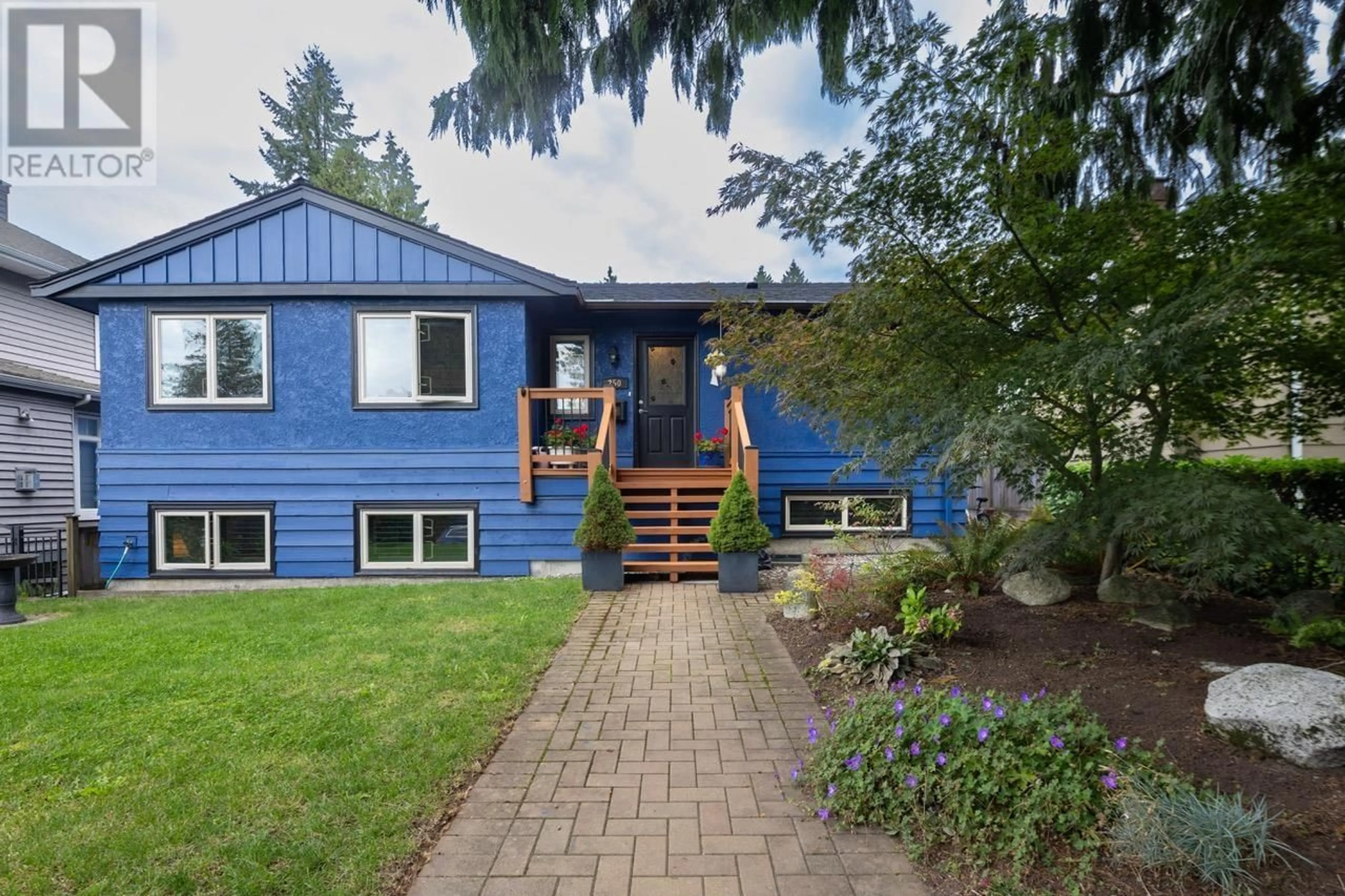 Frontside or backside of a home, cottage for 250 E 26TH STREET, North Vancouver British Columbia V7N1A8