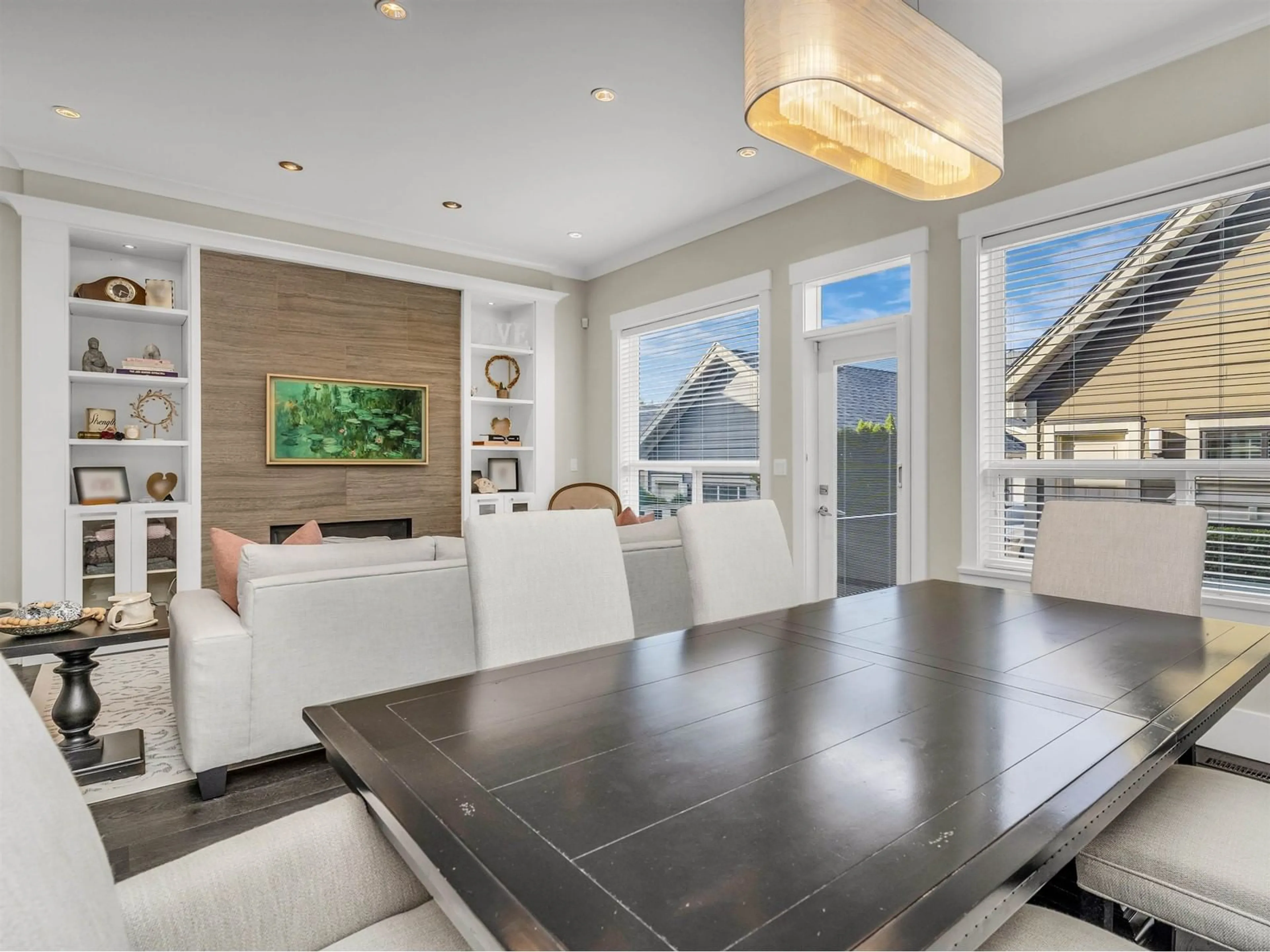 Dining room, wood floors for 14737 32 AVENUE, Surrey British Columbia V4P1Z8