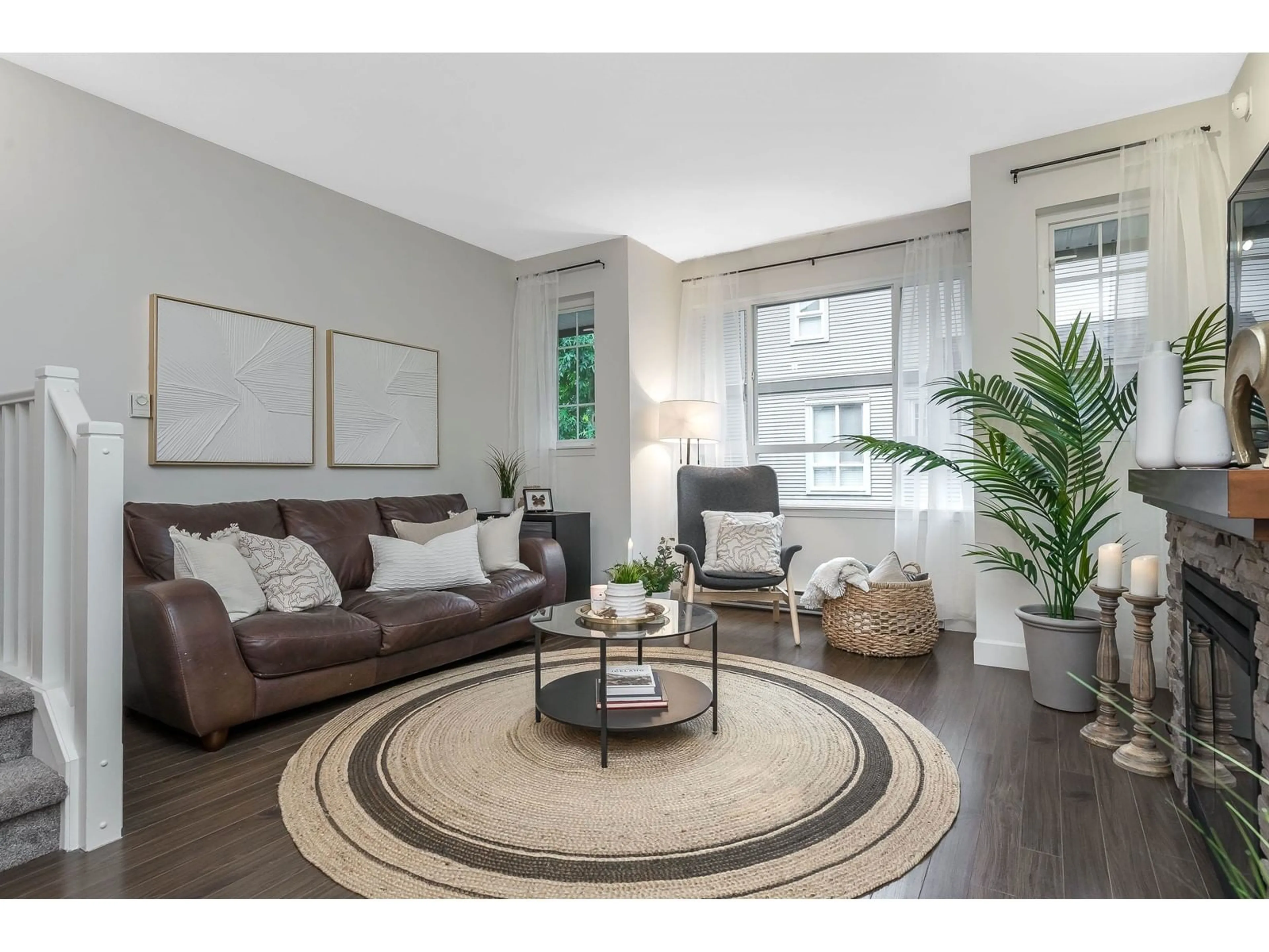 Living room for 88 7088 191 STREET, Surrey British Columbia V4N0B4