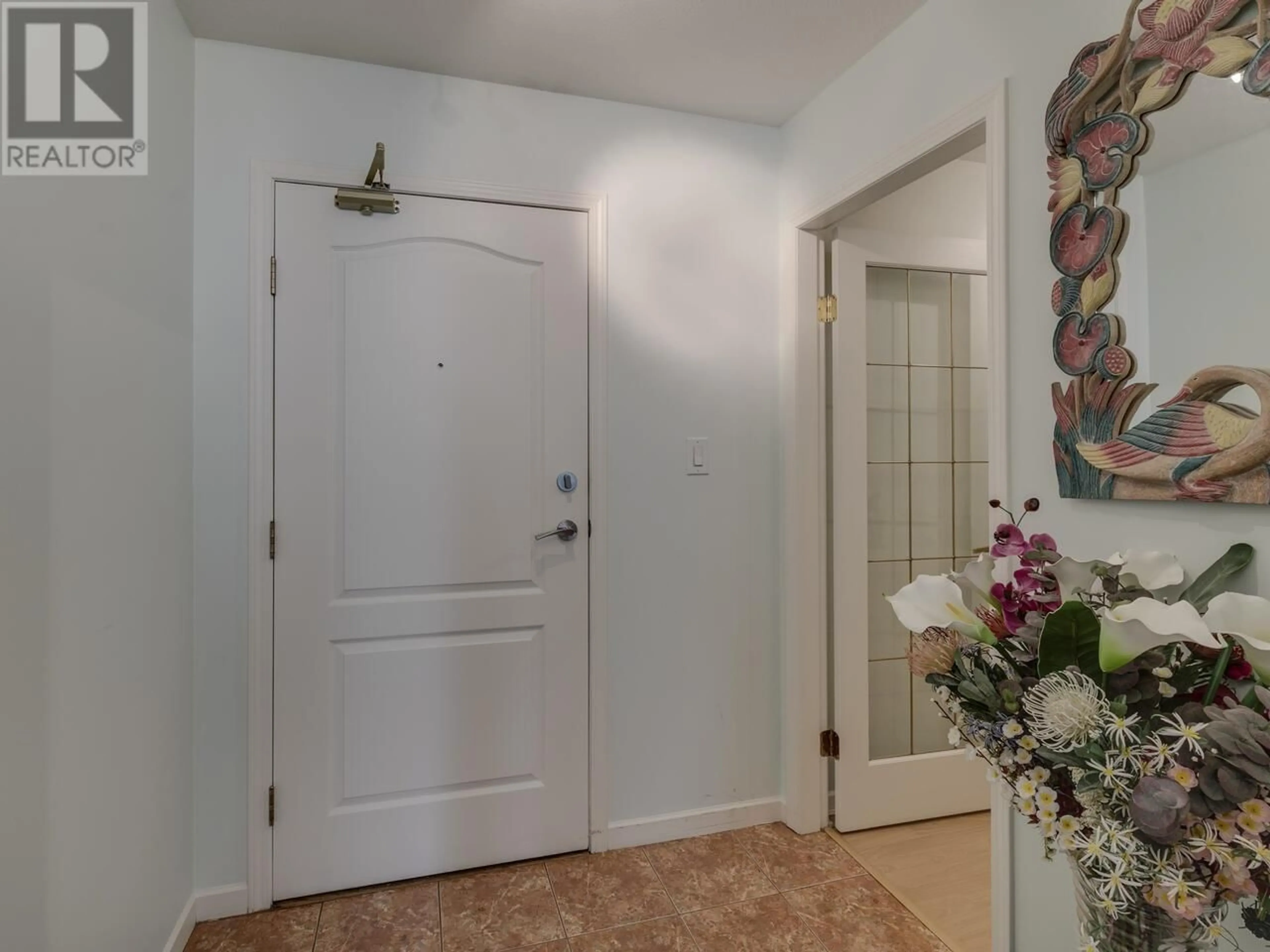 Indoor entryway for 301 - 2253 WELCHER AVENUE, Port Coquitlam British Columbia V3C1X2