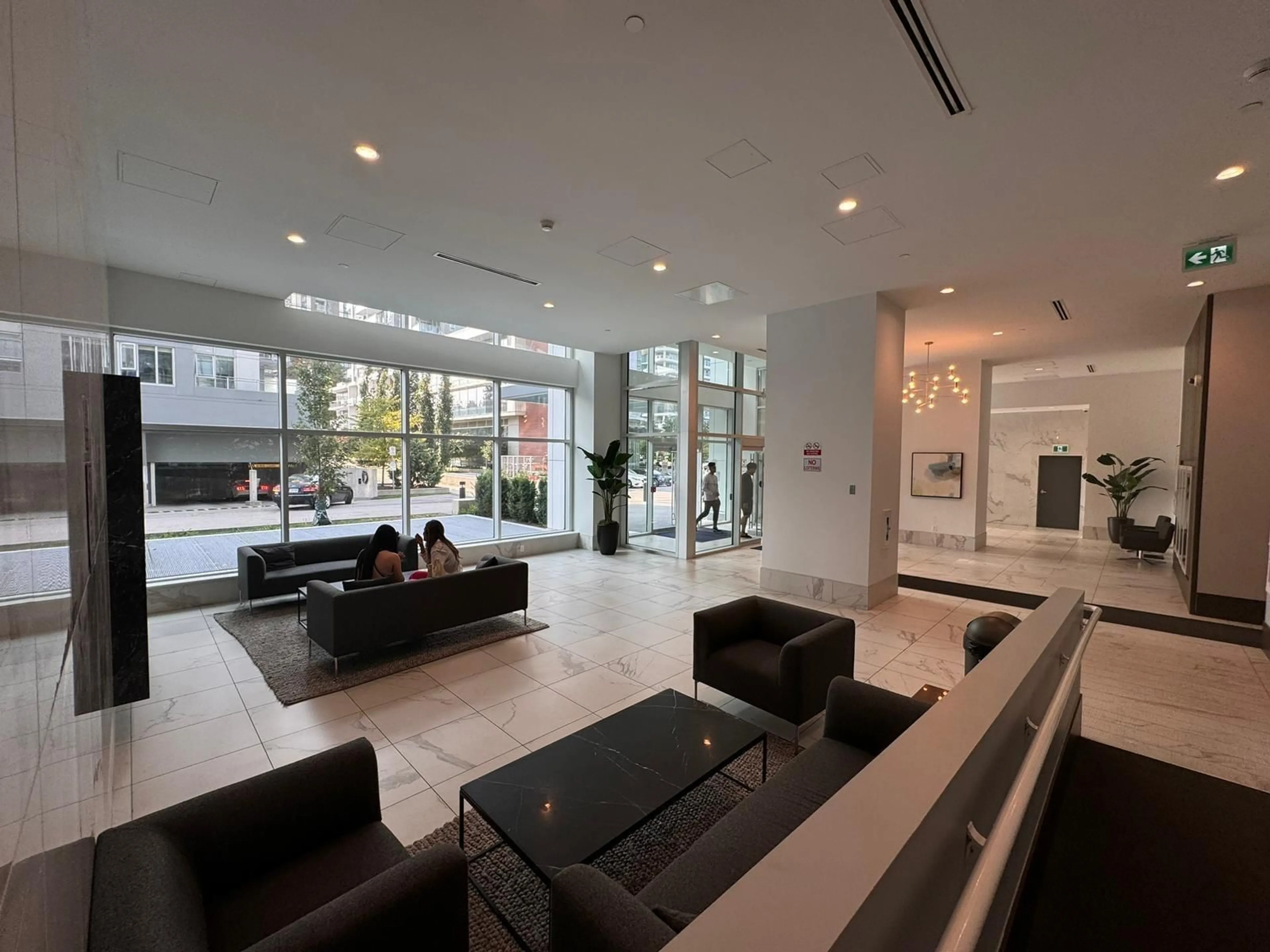 Lobby for 2210 13350 CENTRAL AVENUE, Surrey British Columbia V3T0S1