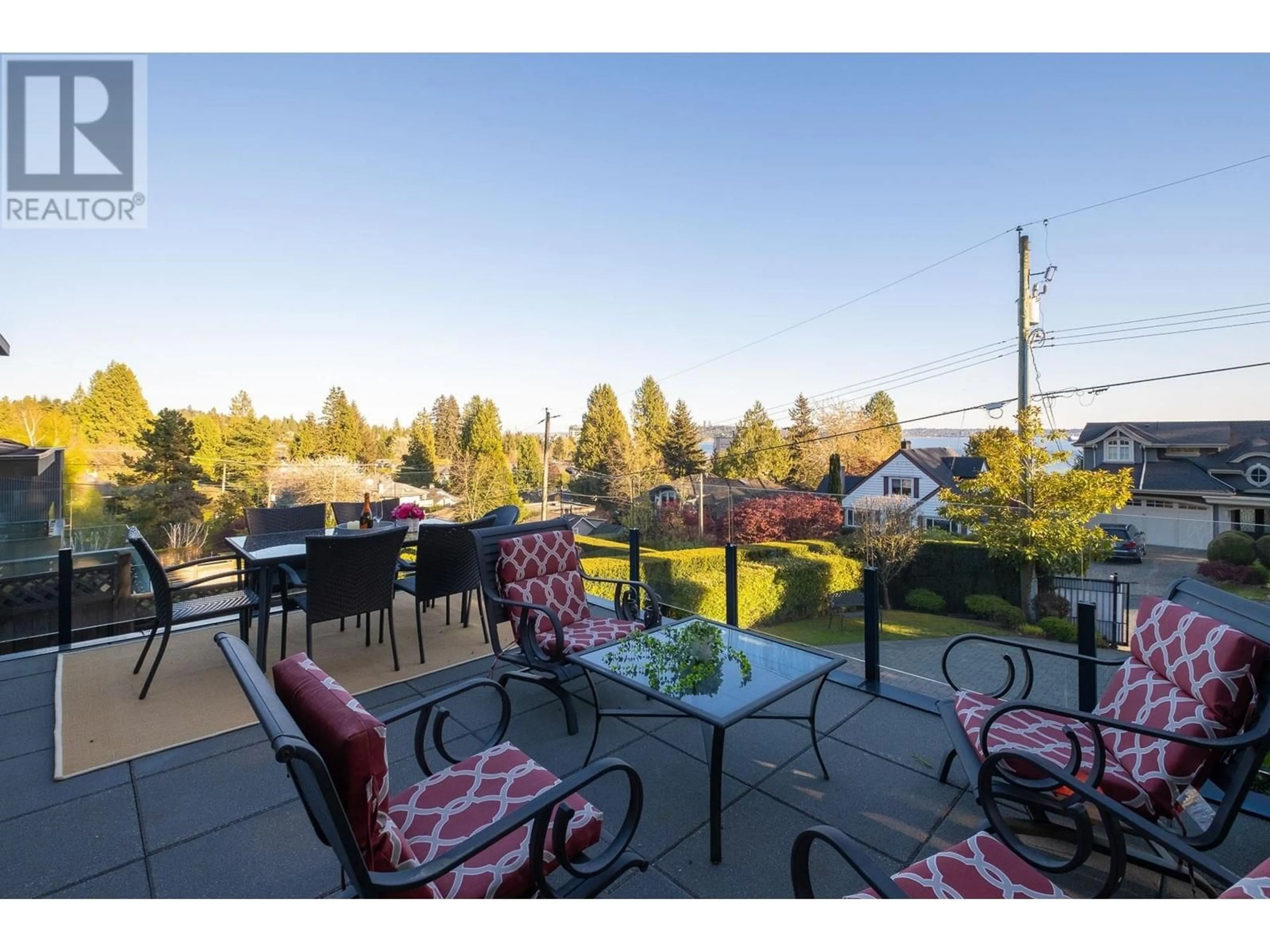 Patio, the fenced backyard for 2567 LAWSON AVENUE, West Vancouver British Columbia V7V2G1