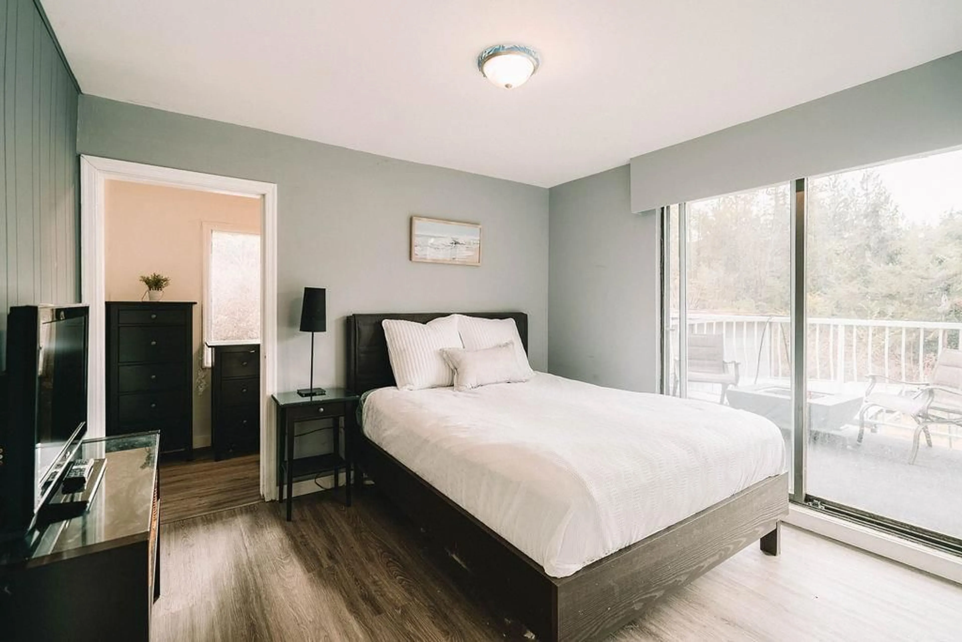 A pic of a room, wood floors for 29433 DEWDNEY TRUNK ROAD, Mission British Columbia V4S1B6