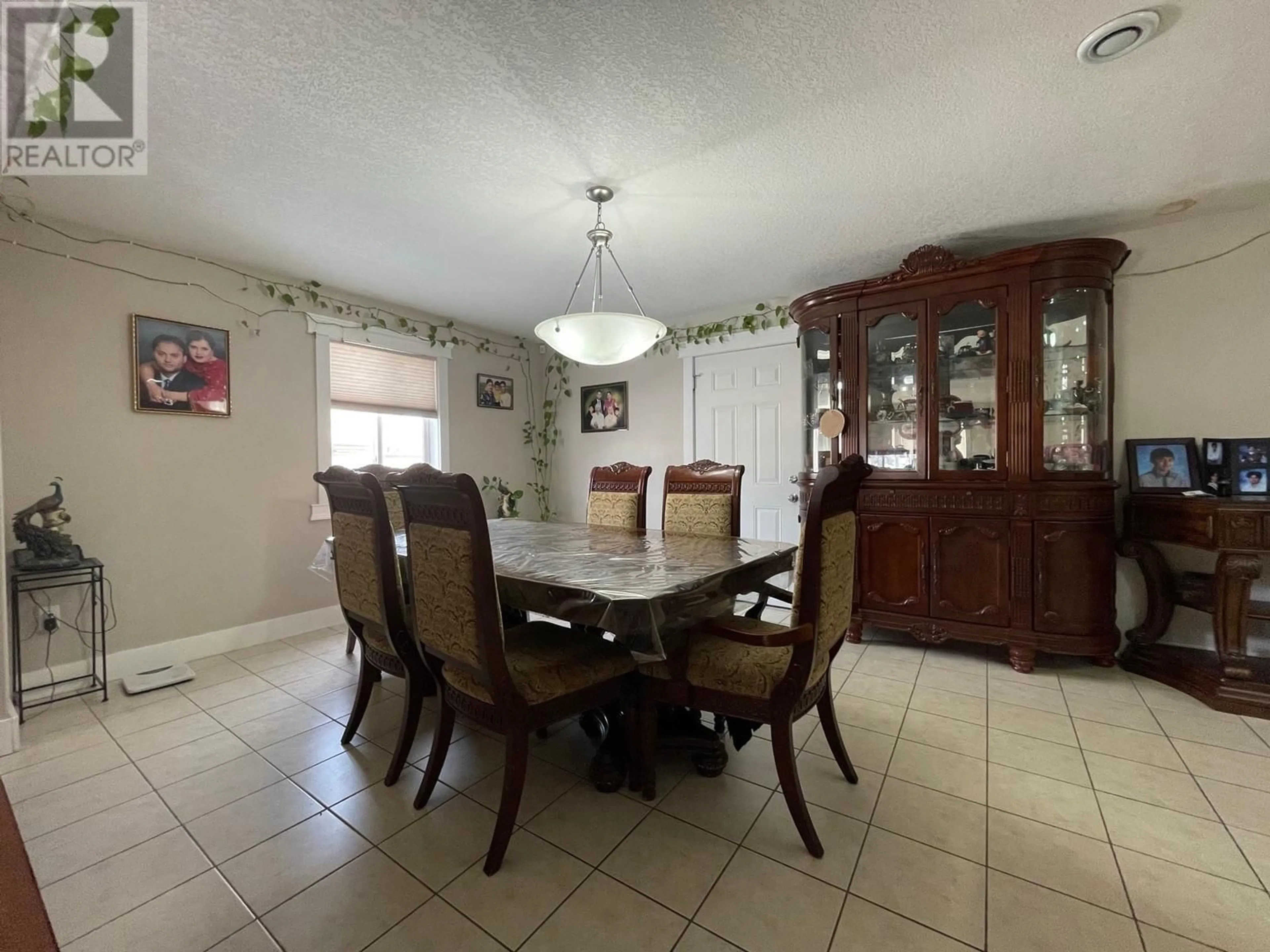 Dining room, ceramic/tile floor for 5008 46 STREET, Fort Nelson British Columbia V0C1R0